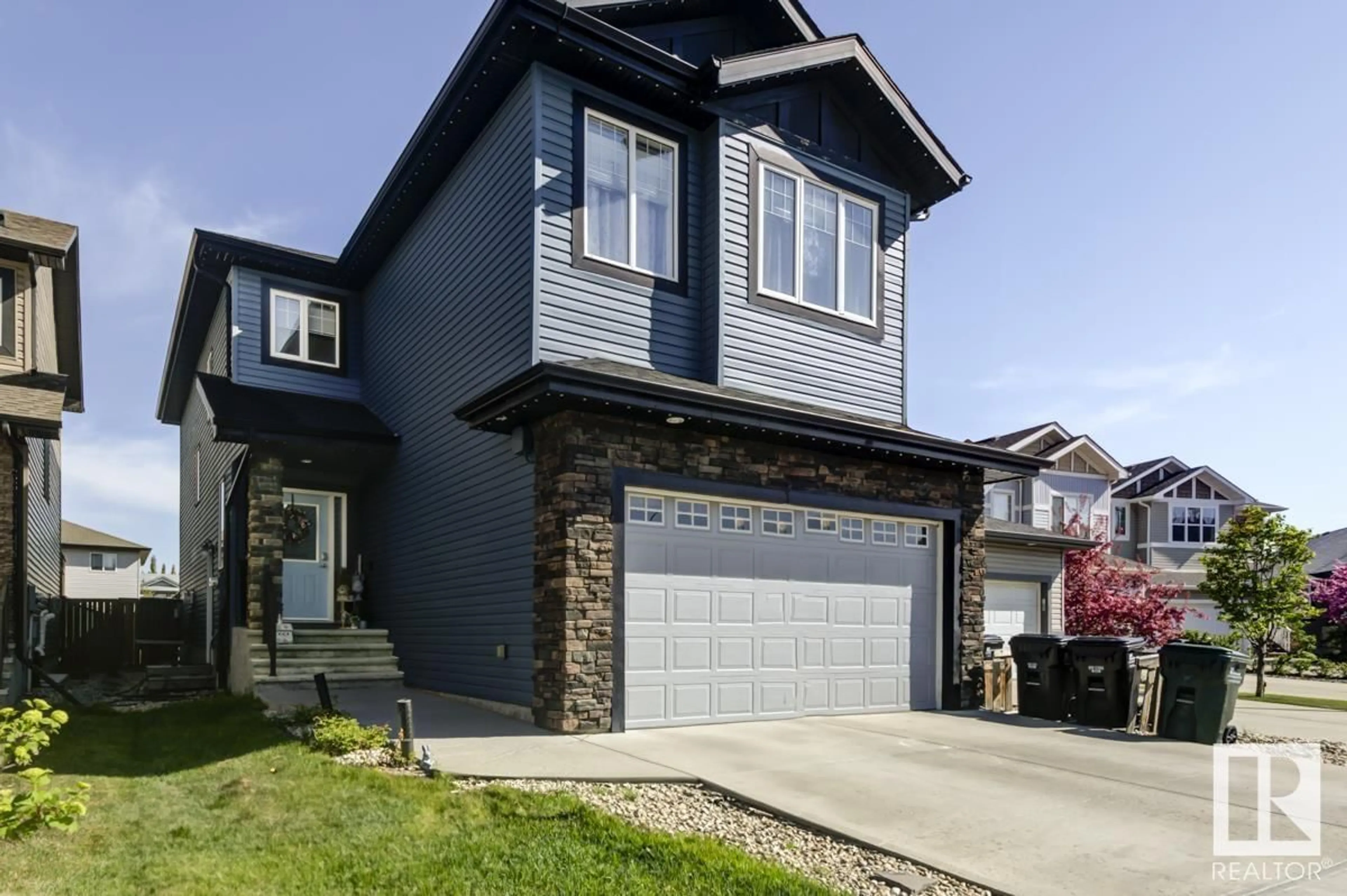 Home with vinyl exterior material, street for 1216 FOXWOOD CR, Sherwood Park Alberta T8A4T9