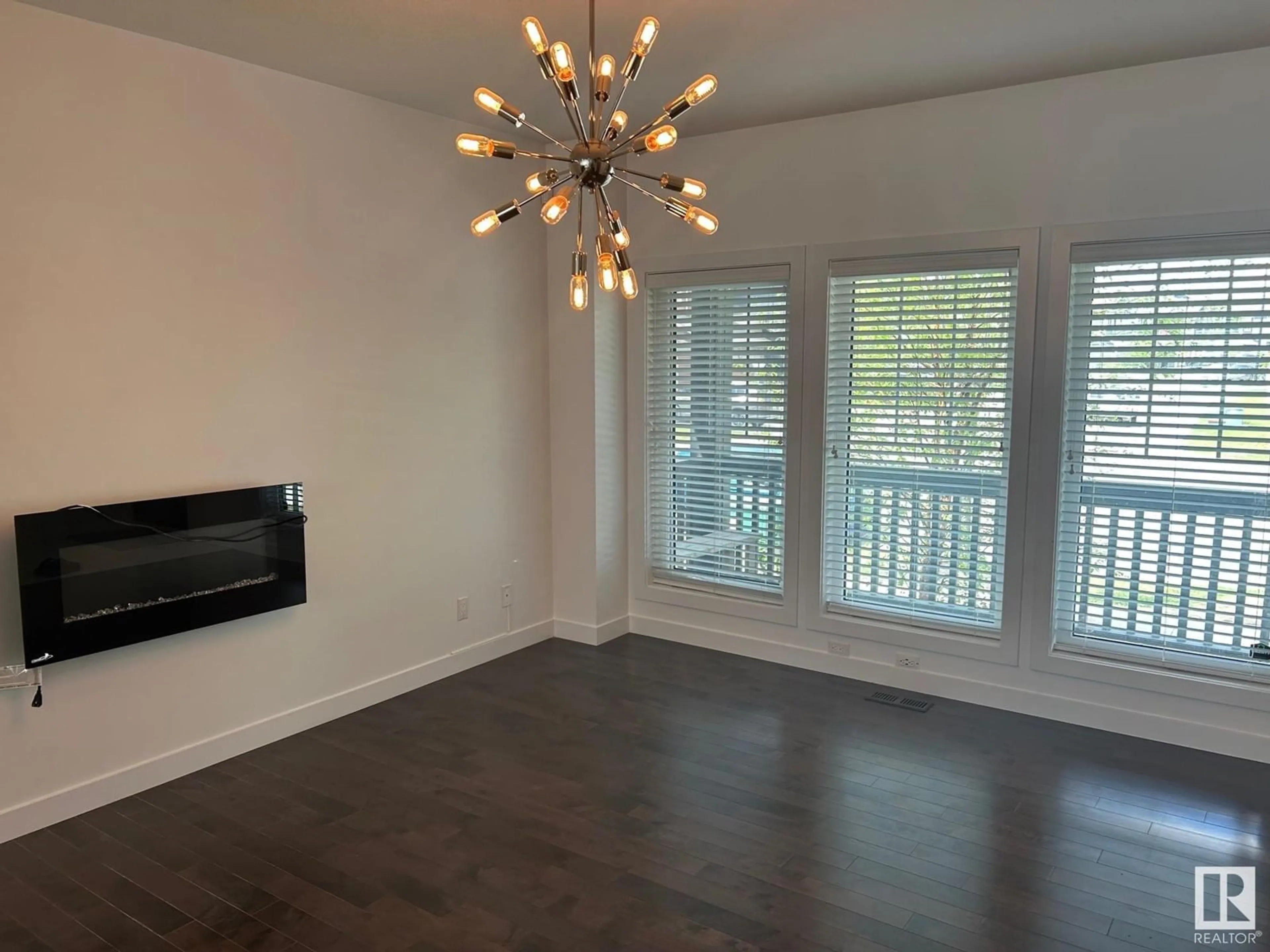 A pic of a room for 526 ORCHARDS BV, Edmonton Alberta T6X2B7