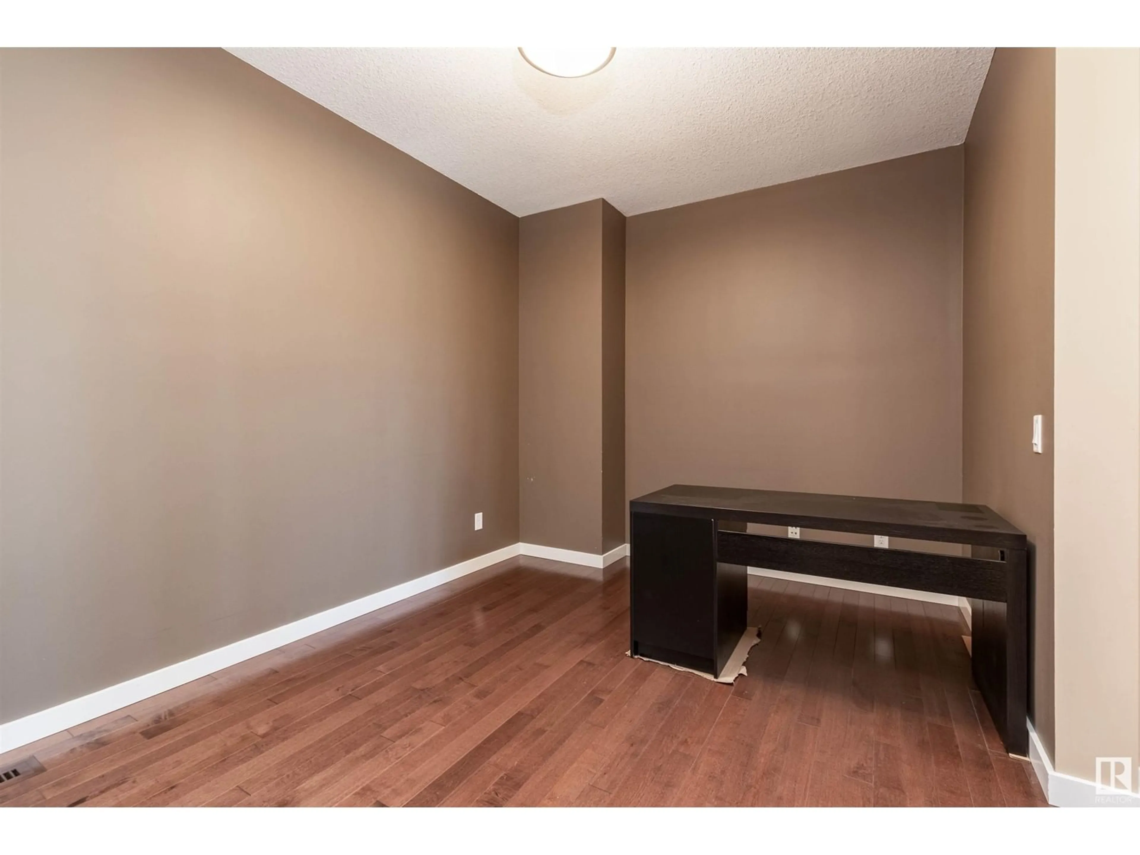 A pic of a room for 4450 CRABAPPLE LANDING LD, Edmonton Alberta T6X0Y6