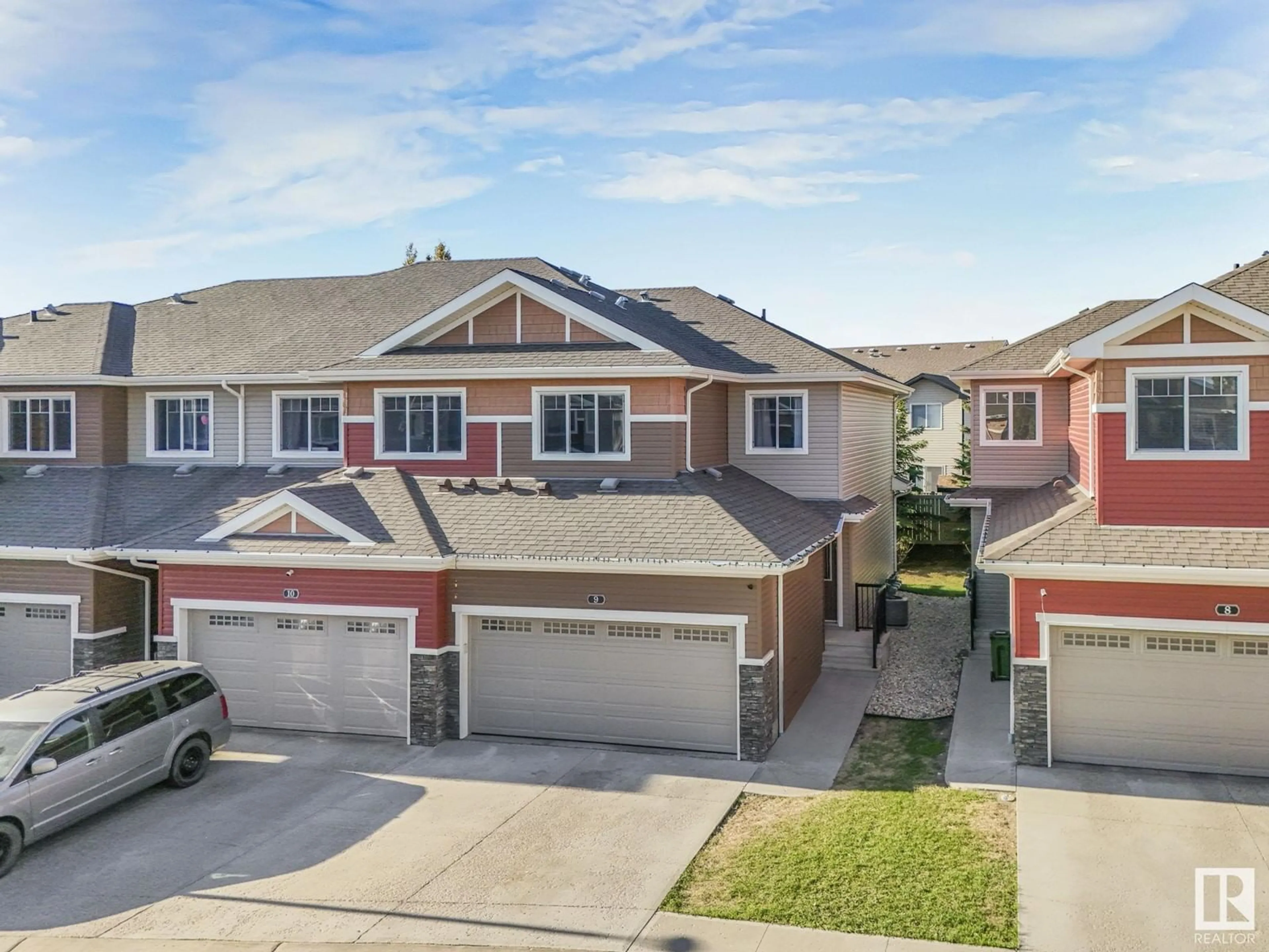 A pic from outside/outdoor area/front of a property/back of a property/a pic from drone, street for #9 - 3103 HILTON DR, Edmonton Alberta T6M0R3