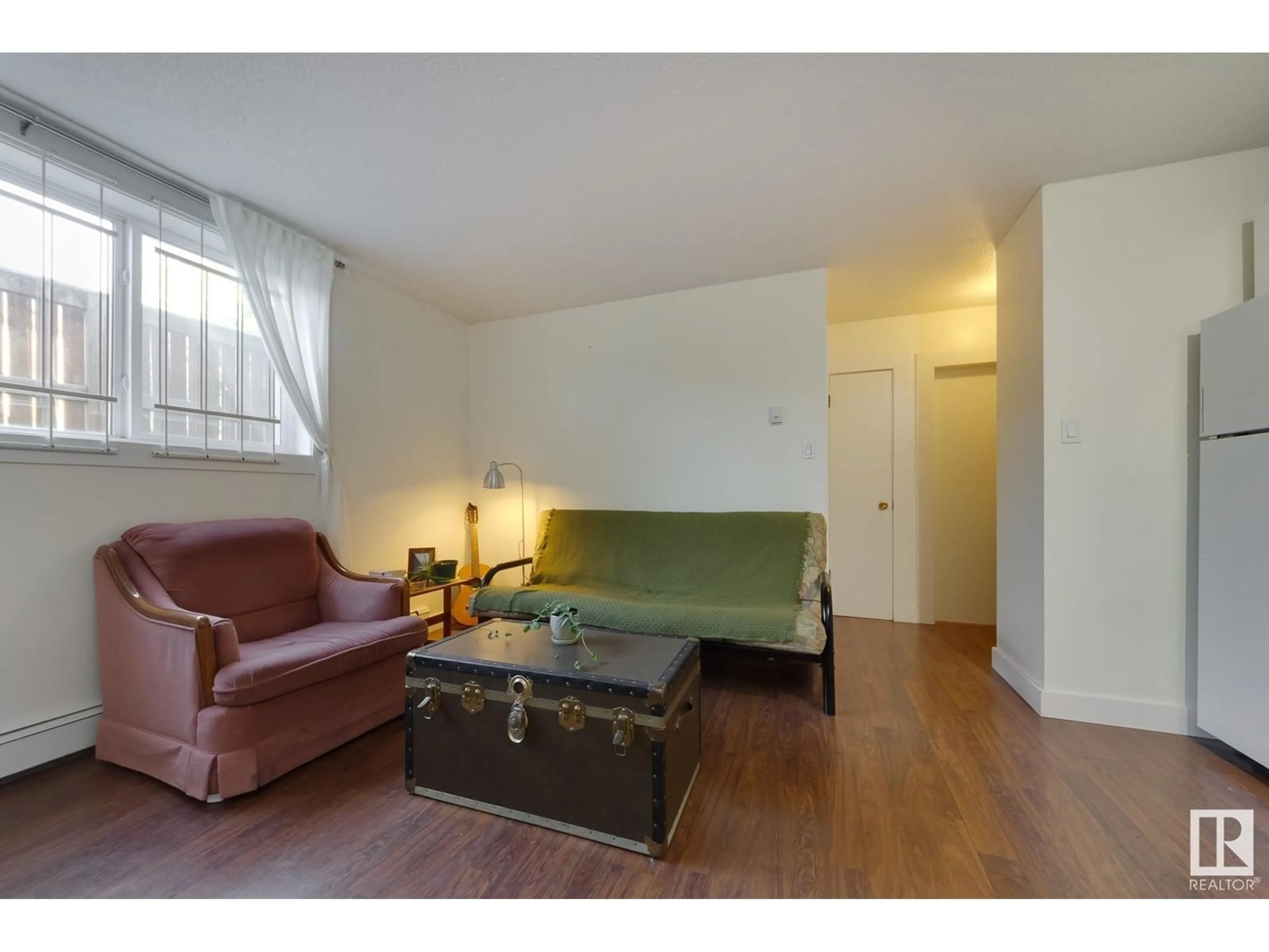 A pic of a room for 5 - 10015 83 AV, Edmonton Alberta T6E2C3