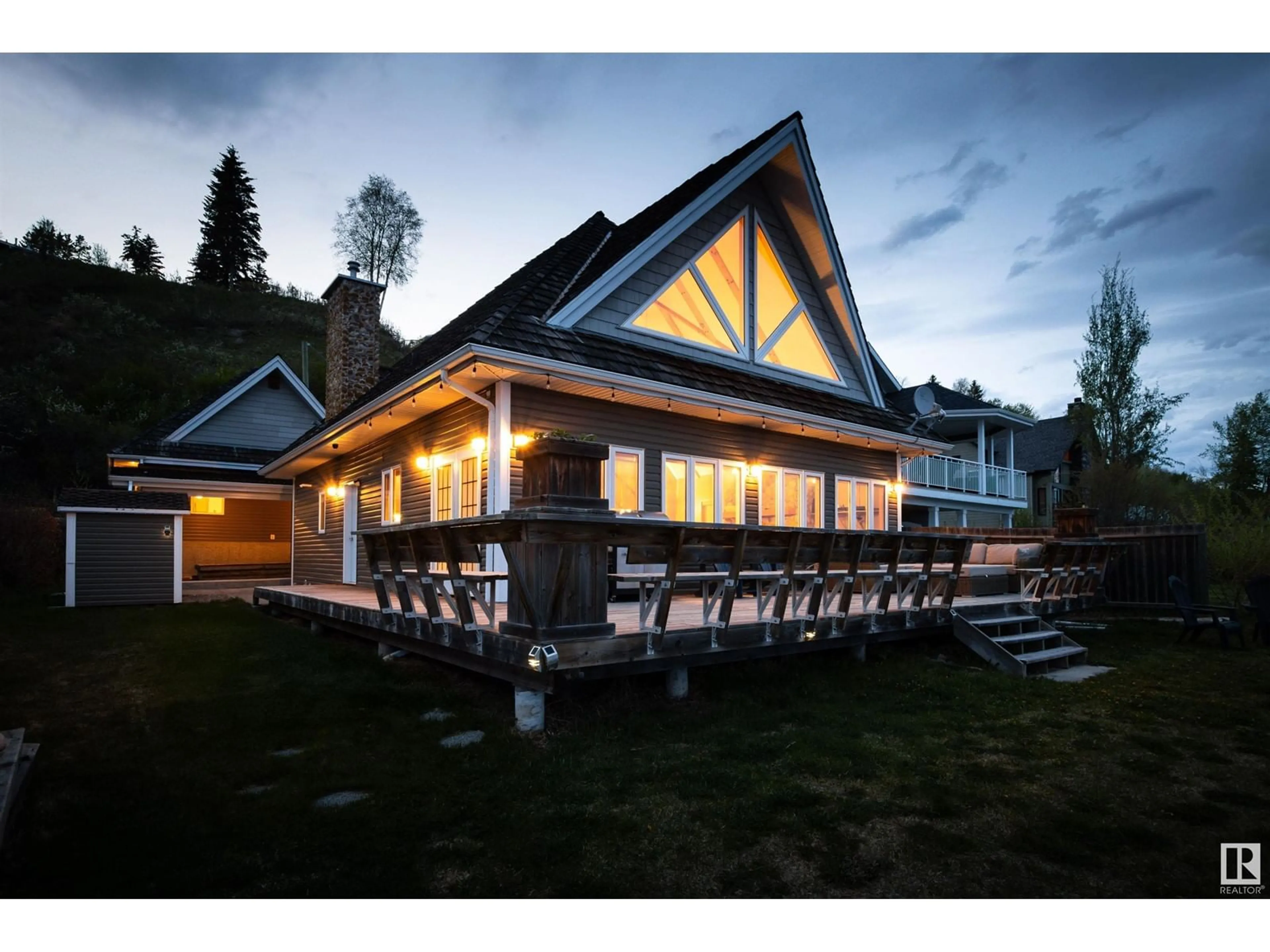 Patio, mountain view for 371 1 AV N, Rural Parkland County Alberta T0E2B0