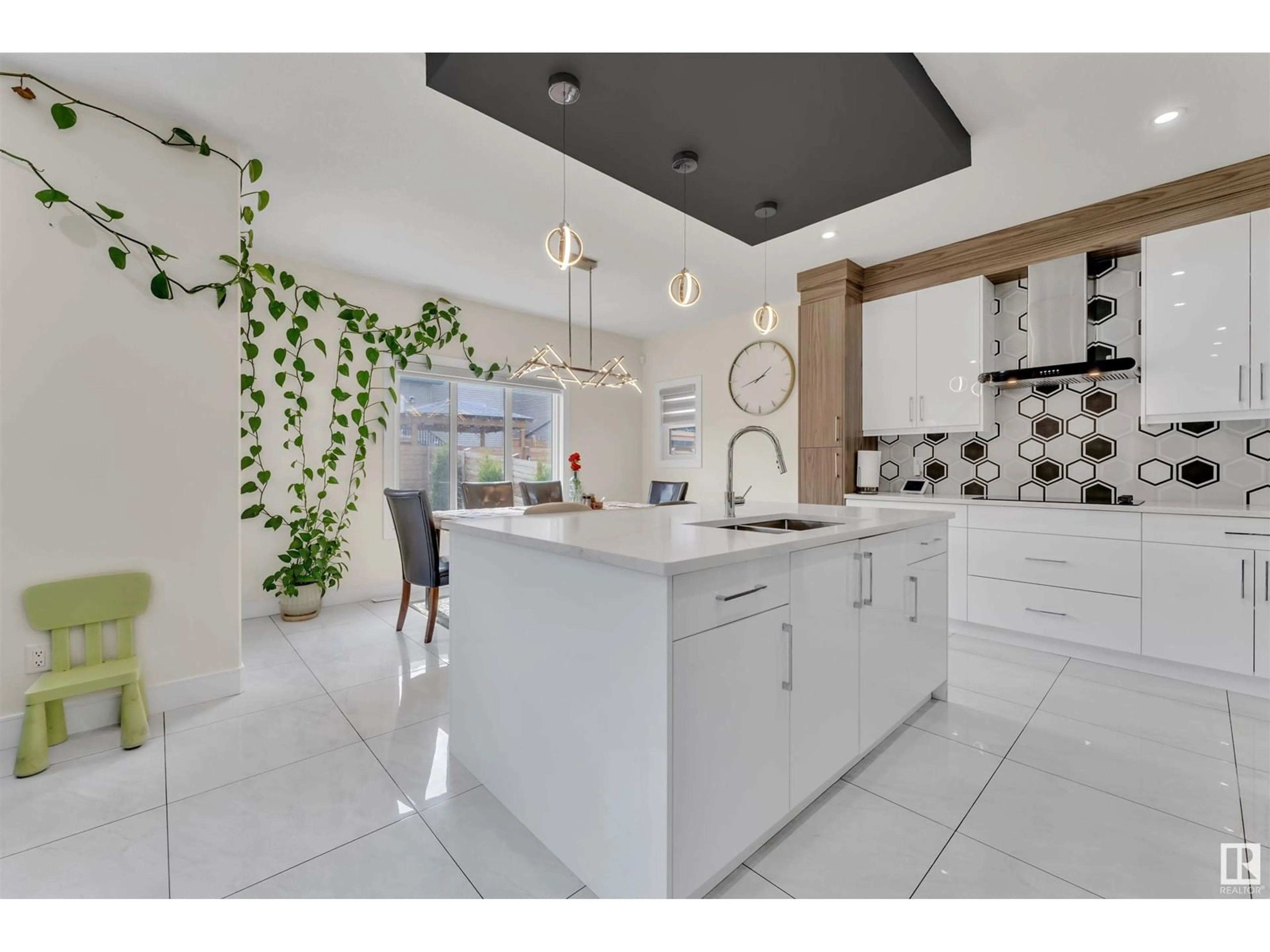 Contemporary kitchen, ceramic/tile floor for 4111 5 AVE SW, Edmonton Alberta T6X2L7