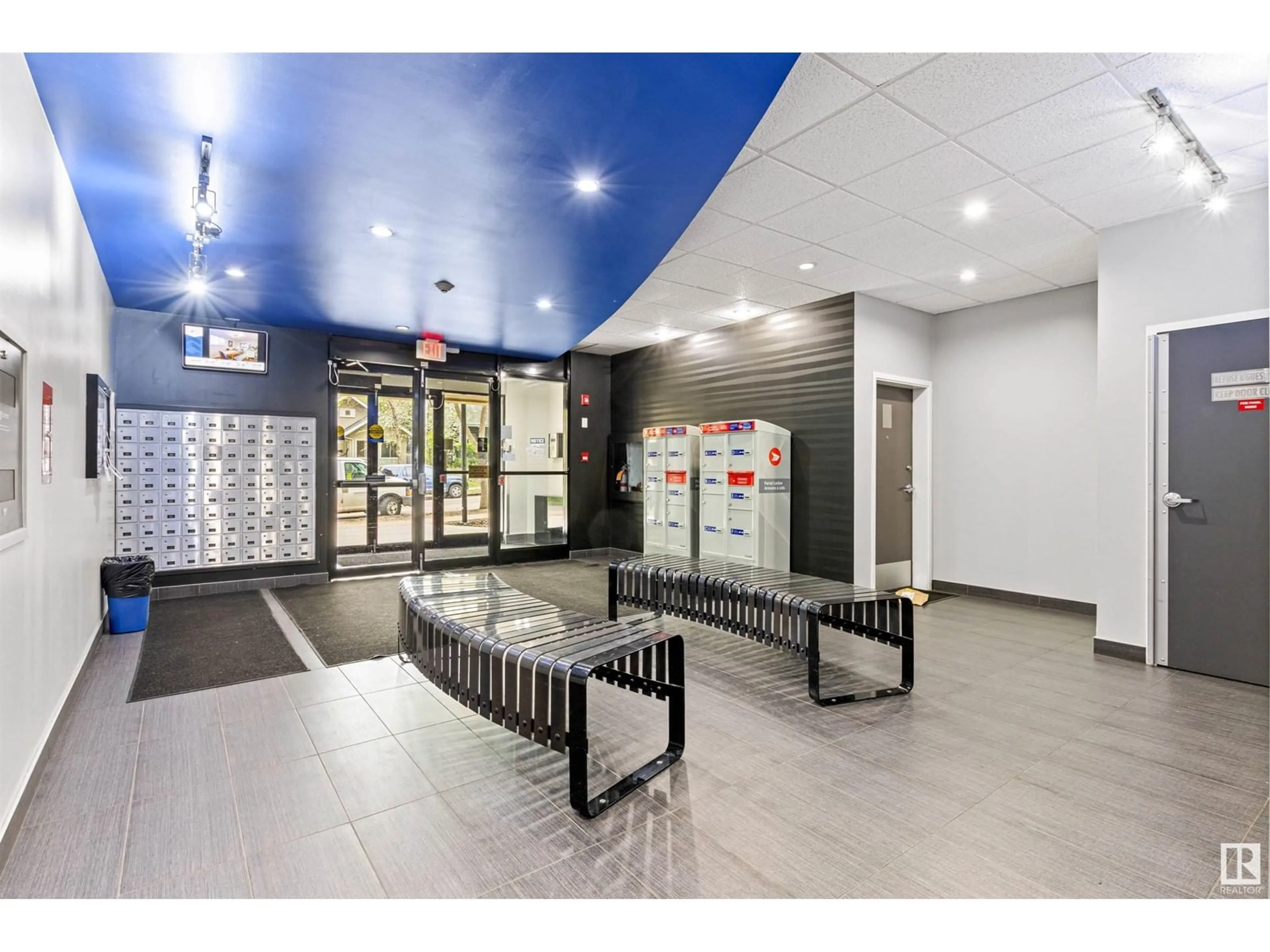 Indoor foyer for #104 - 9715 110 ST NW, Edmonton Alberta T5K2M1