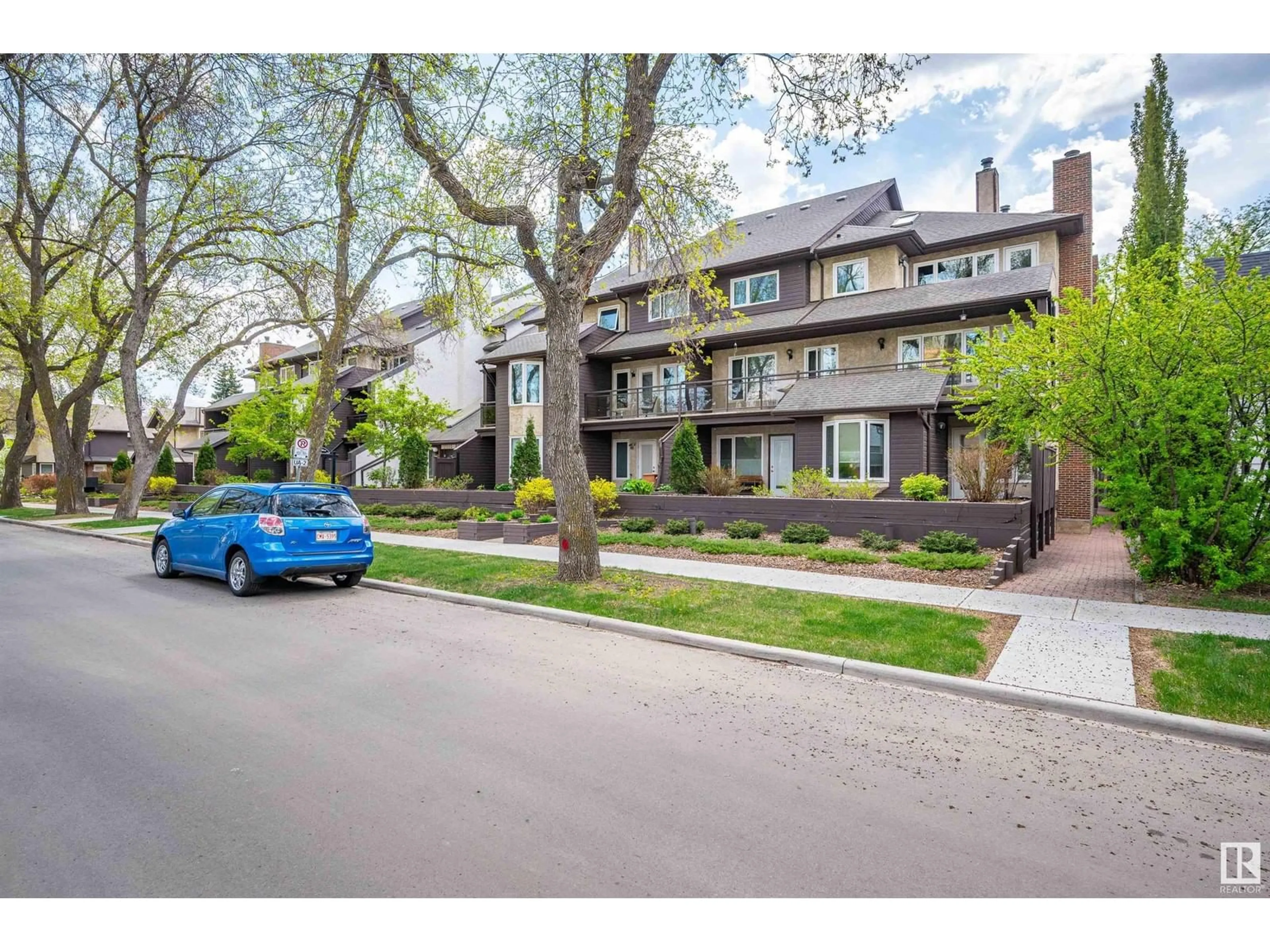Unknown for 306 - 11115 80 AV, Edmonton Alberta T6G0R4