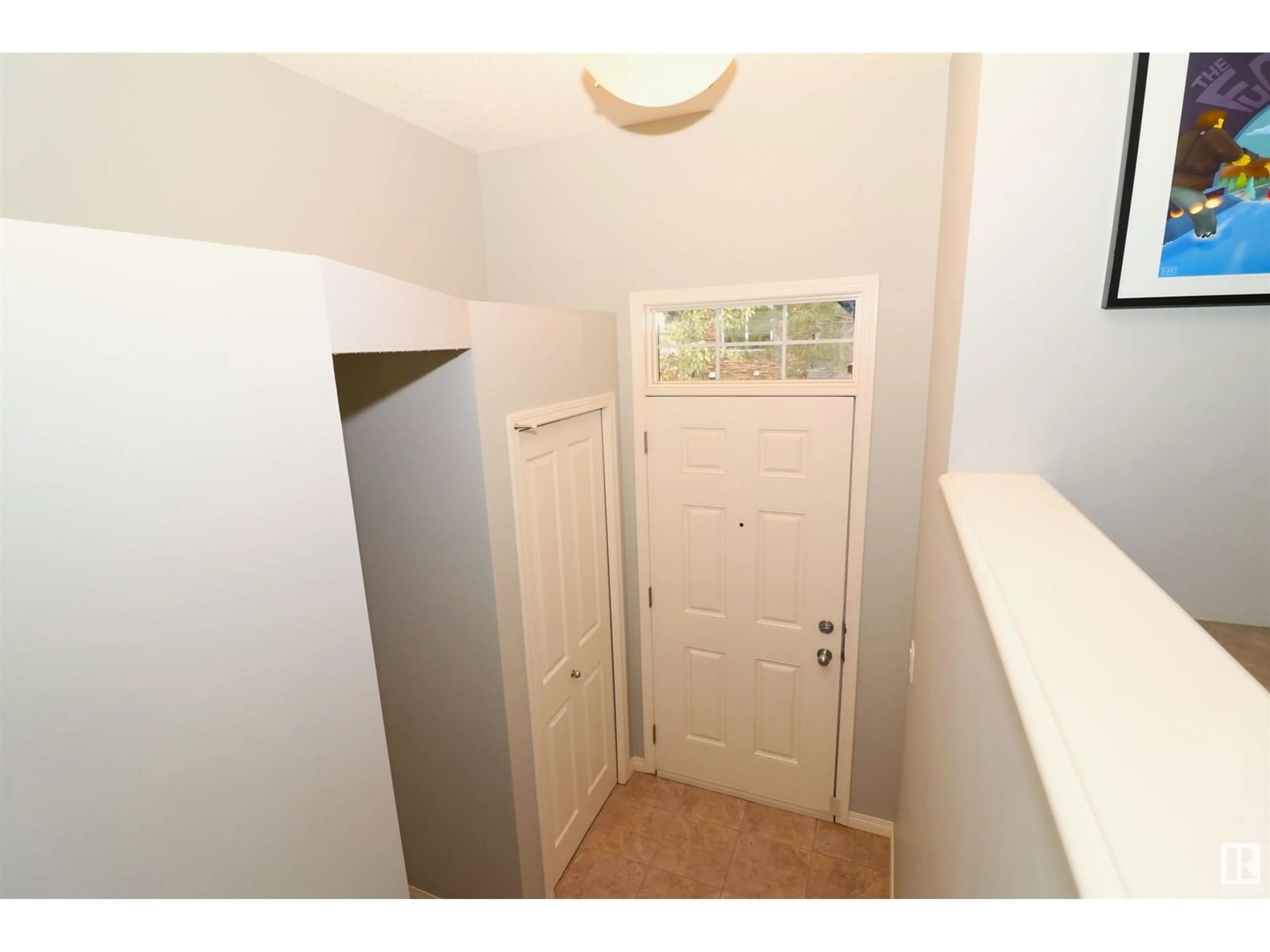 Indoor entryway for #21 - 465 HEMINGWAY RD, Edmonton Alberta T6M0J7