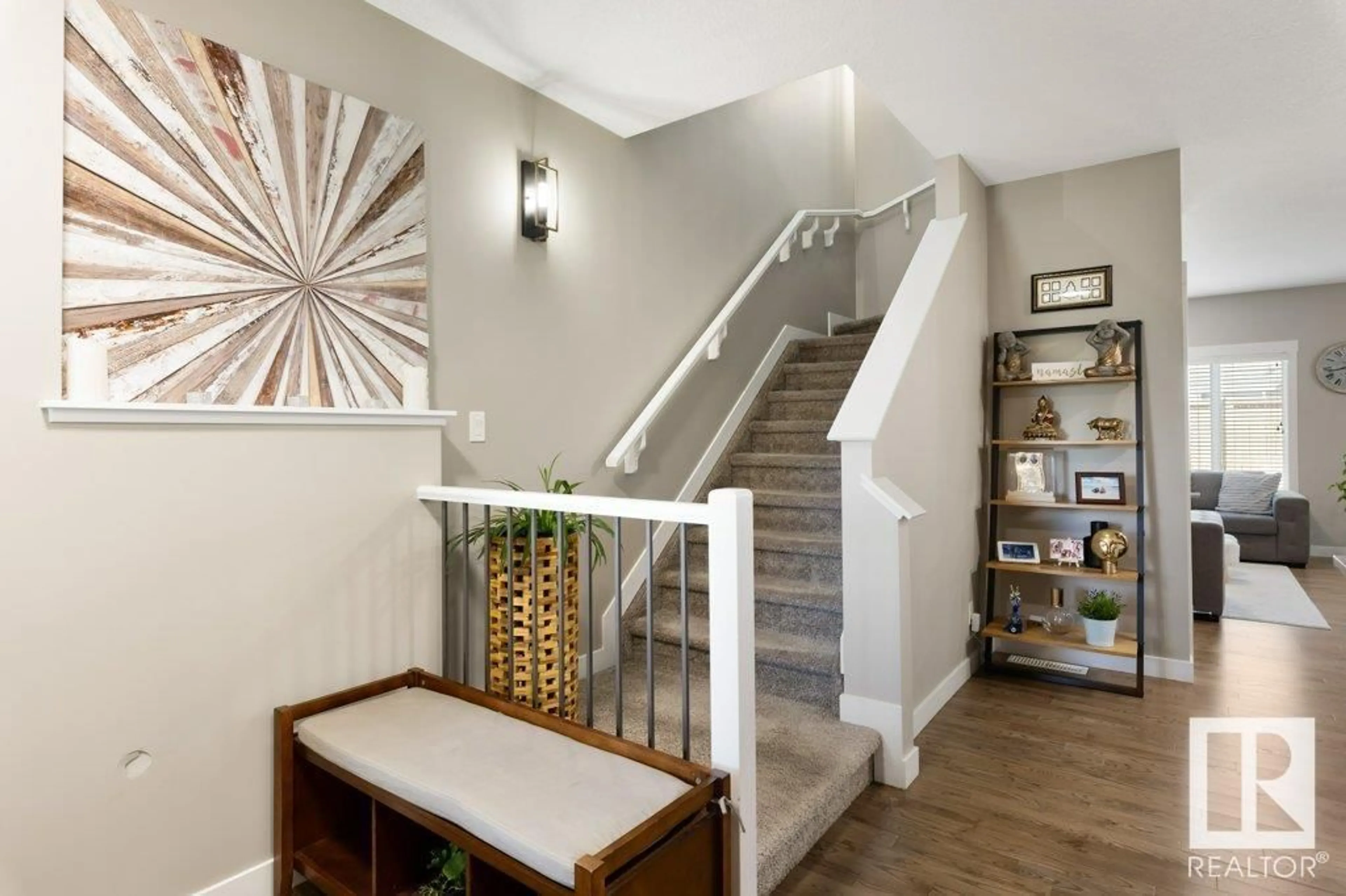 Indoor entryway for 16745 65 ST, Edmonton Alberta T5Y3X8