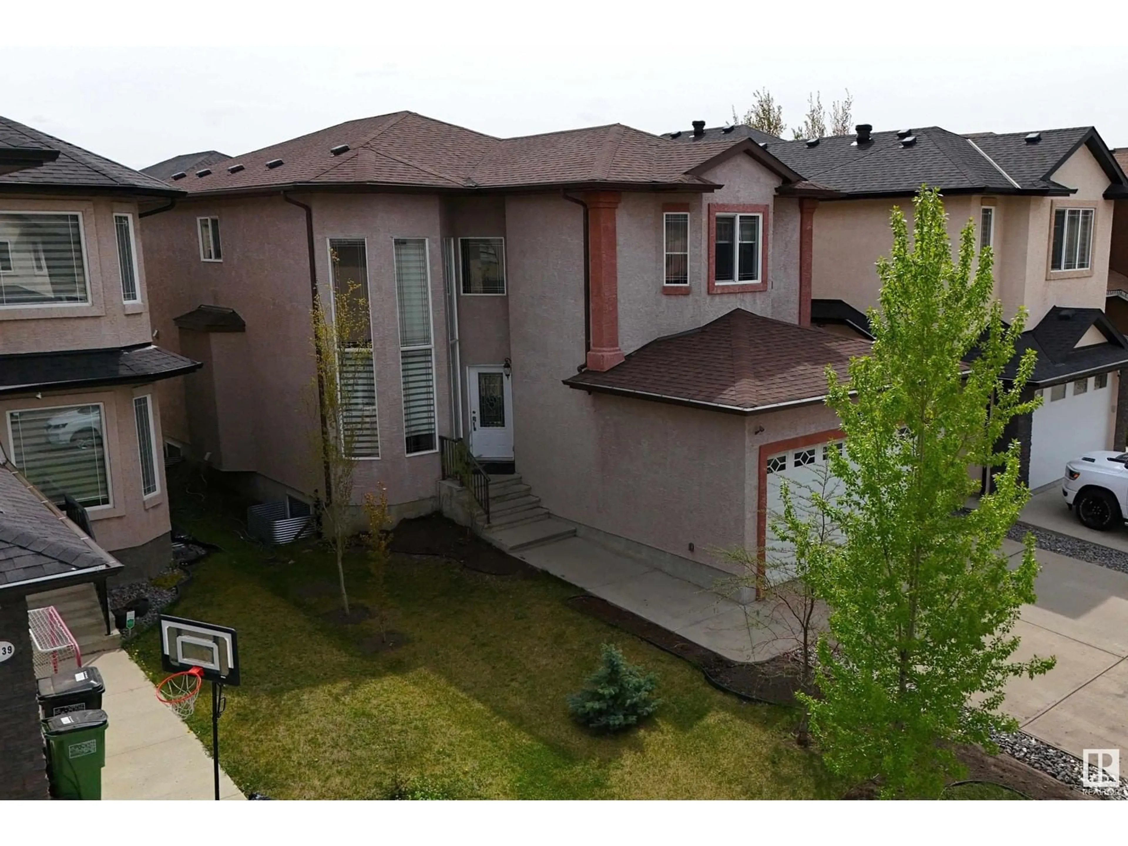 A pic from outside/outdoor area/front of a property/back of a property/a pic from drone, street for NW - 16737 62 ST, Edmonton Alberta T5Y0Z7