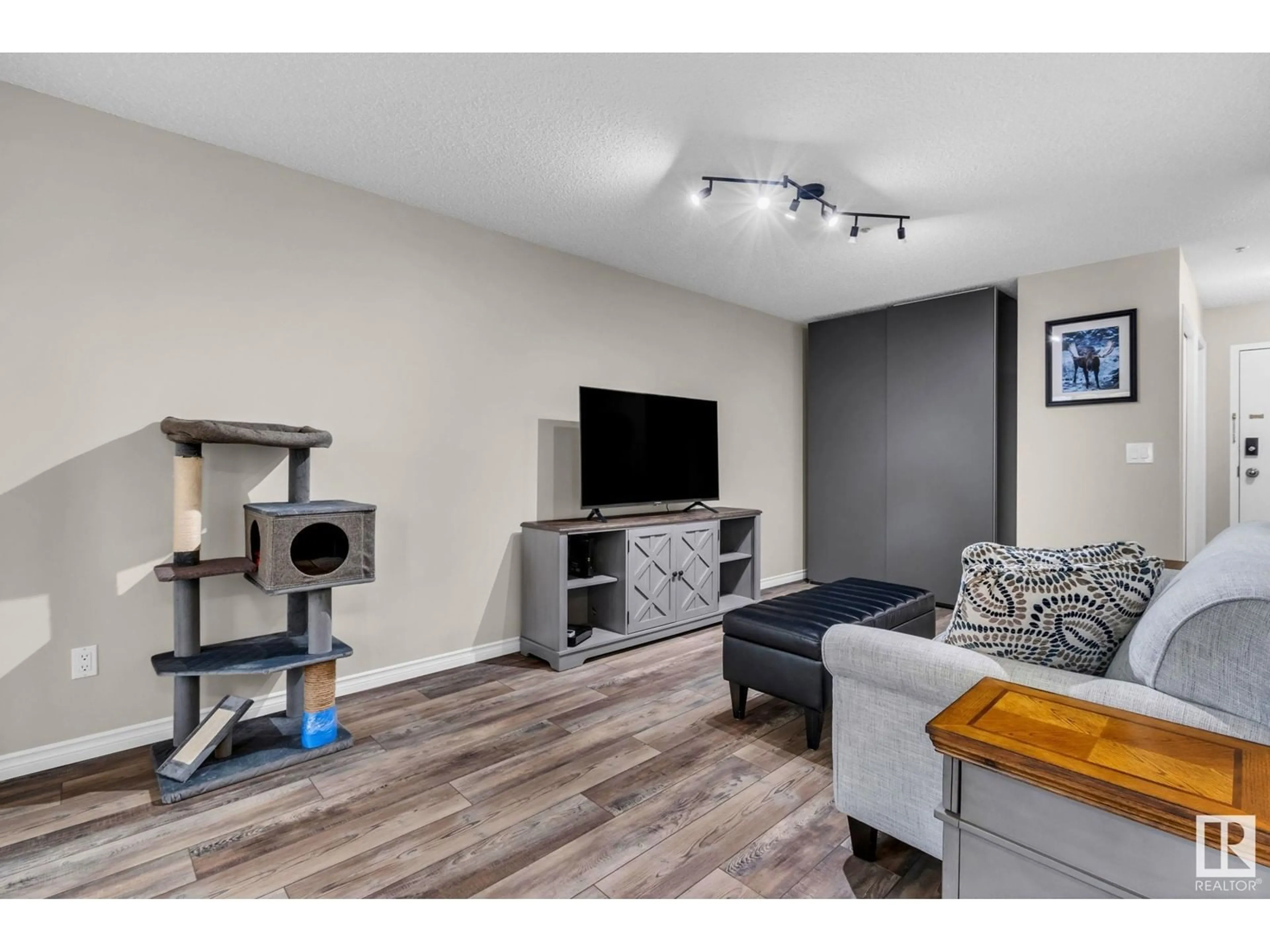Unknown for #101 - 12110 119 AV, Edmonton Alberta T5L5G9