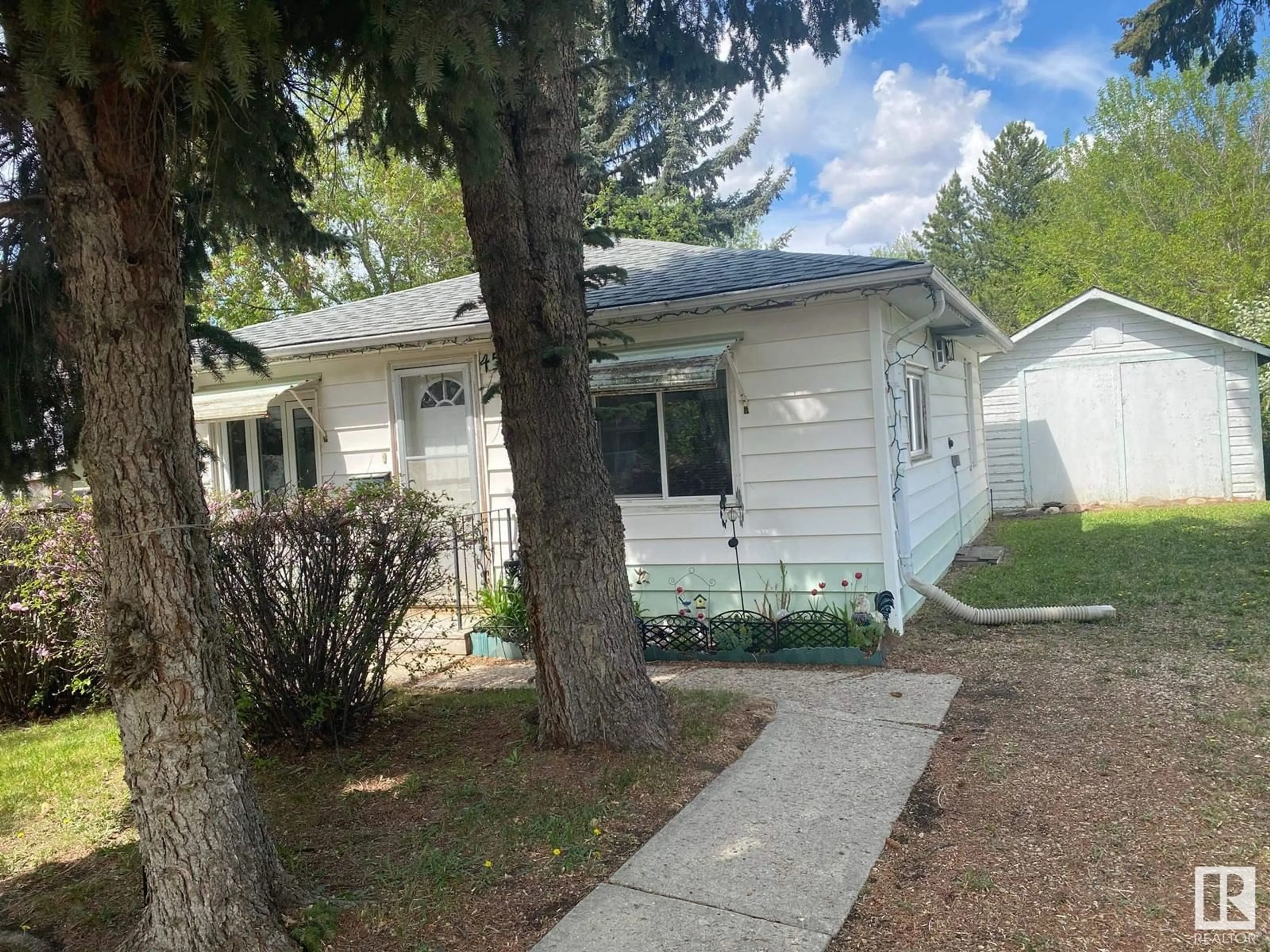 Unknown for 4512 46 AV, Wetaskiwin Alberta T9A0G9