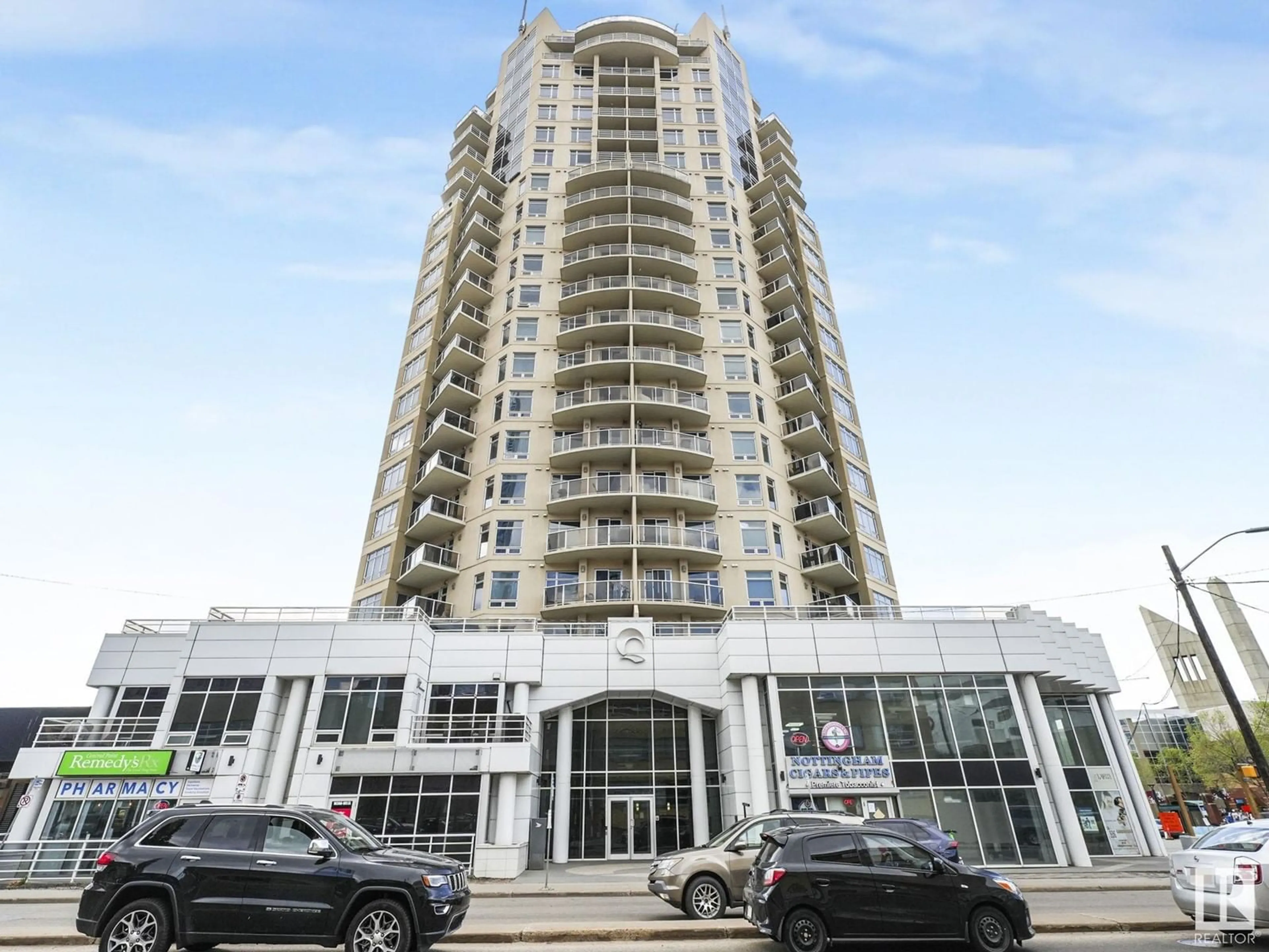 Indoor foyer for 801 - 10388 105 ST NW, Edmonton Alberta T5J0C2