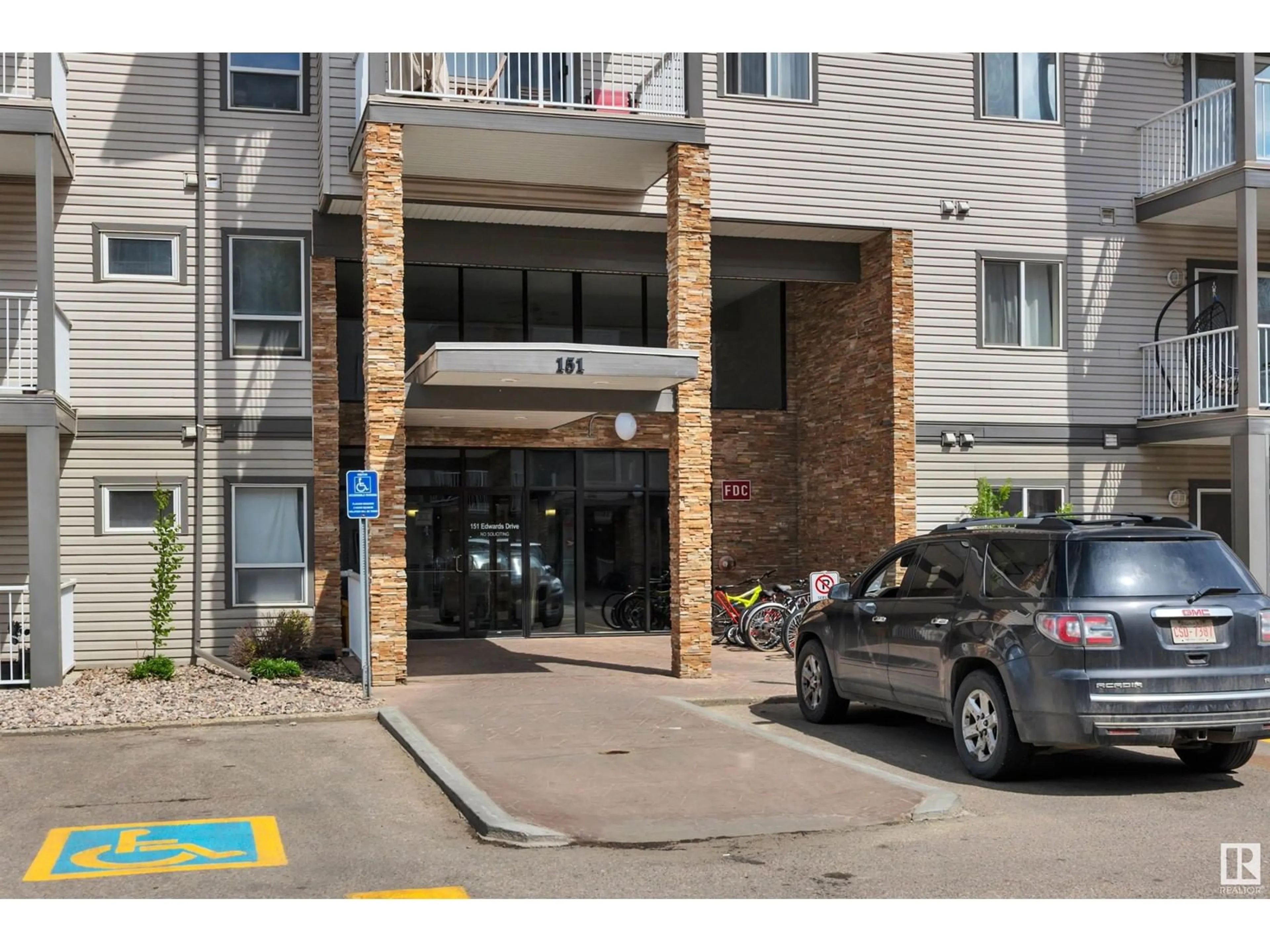 Indoor foyer for 151 - 220 EDWARDS DR, Edmonton Alberta T6X1N5