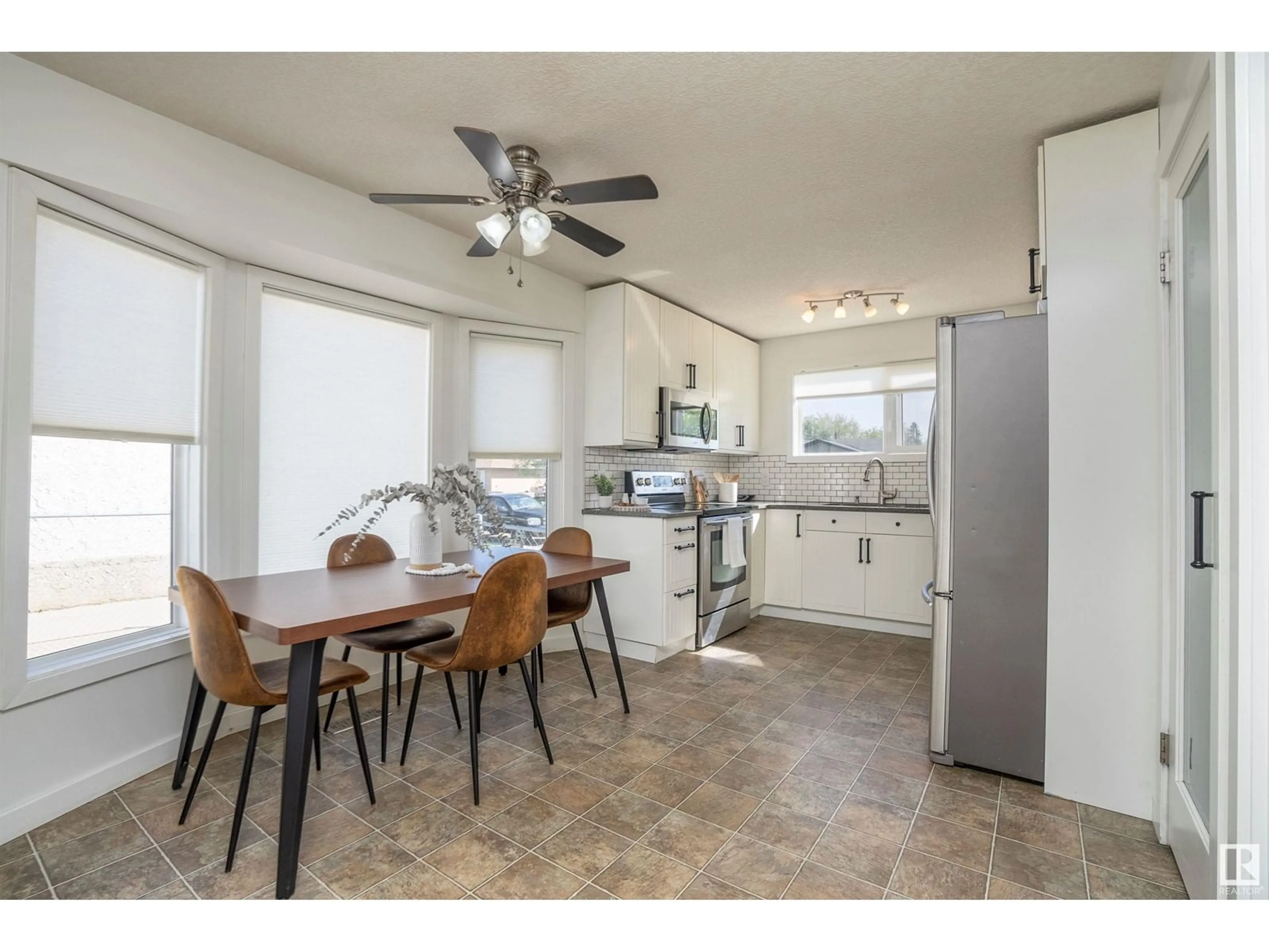 Open concept kitchen, unknown for 3222 41 ST, Leduc Alberta T9E6B9