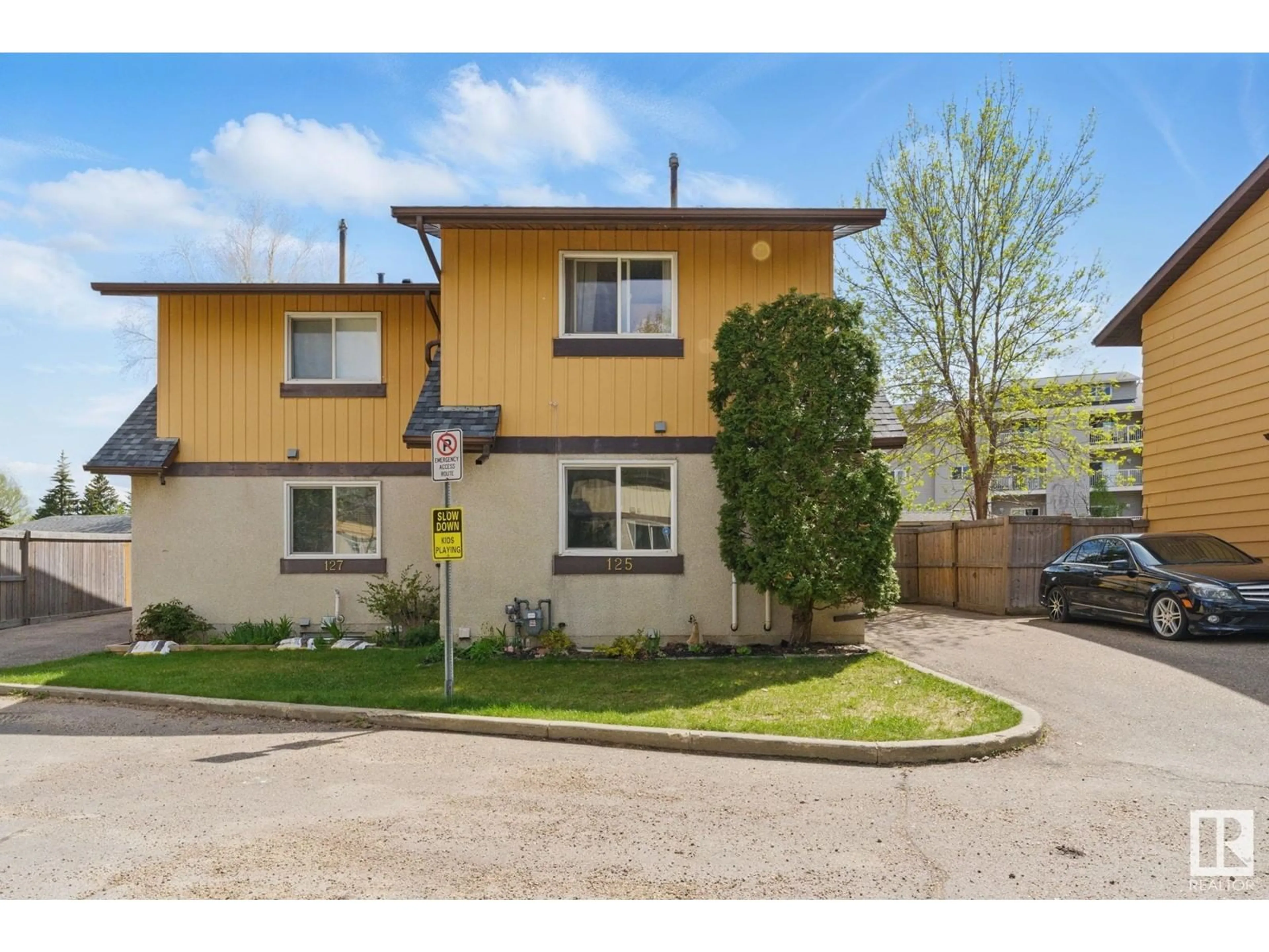 Unknown for 125 WOODSTOCK NW, Edmonton Alberta T5T0H6