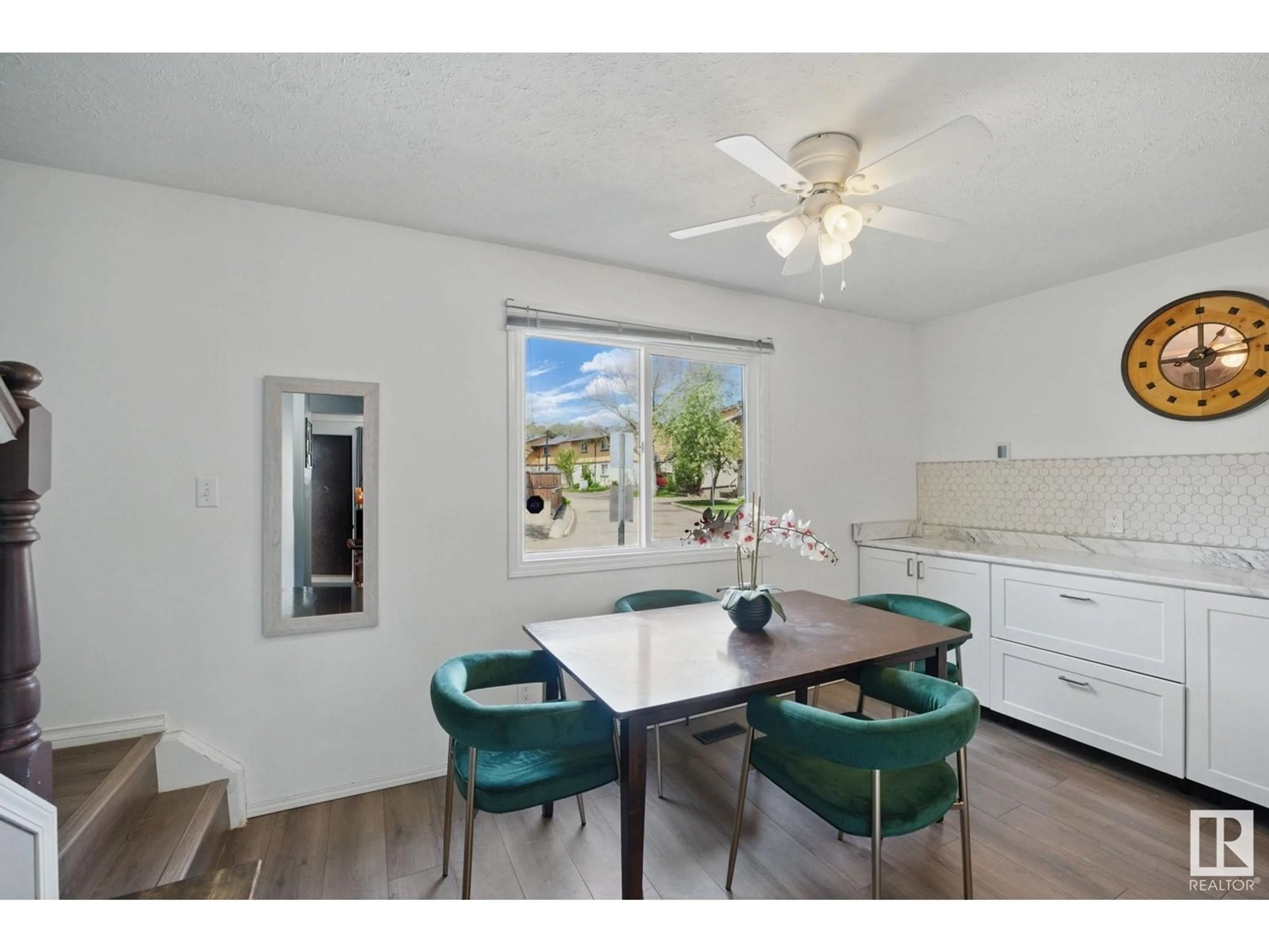 Unknown for 125 WOODSTOCK NW, Edmonton Alberta T5T0H6