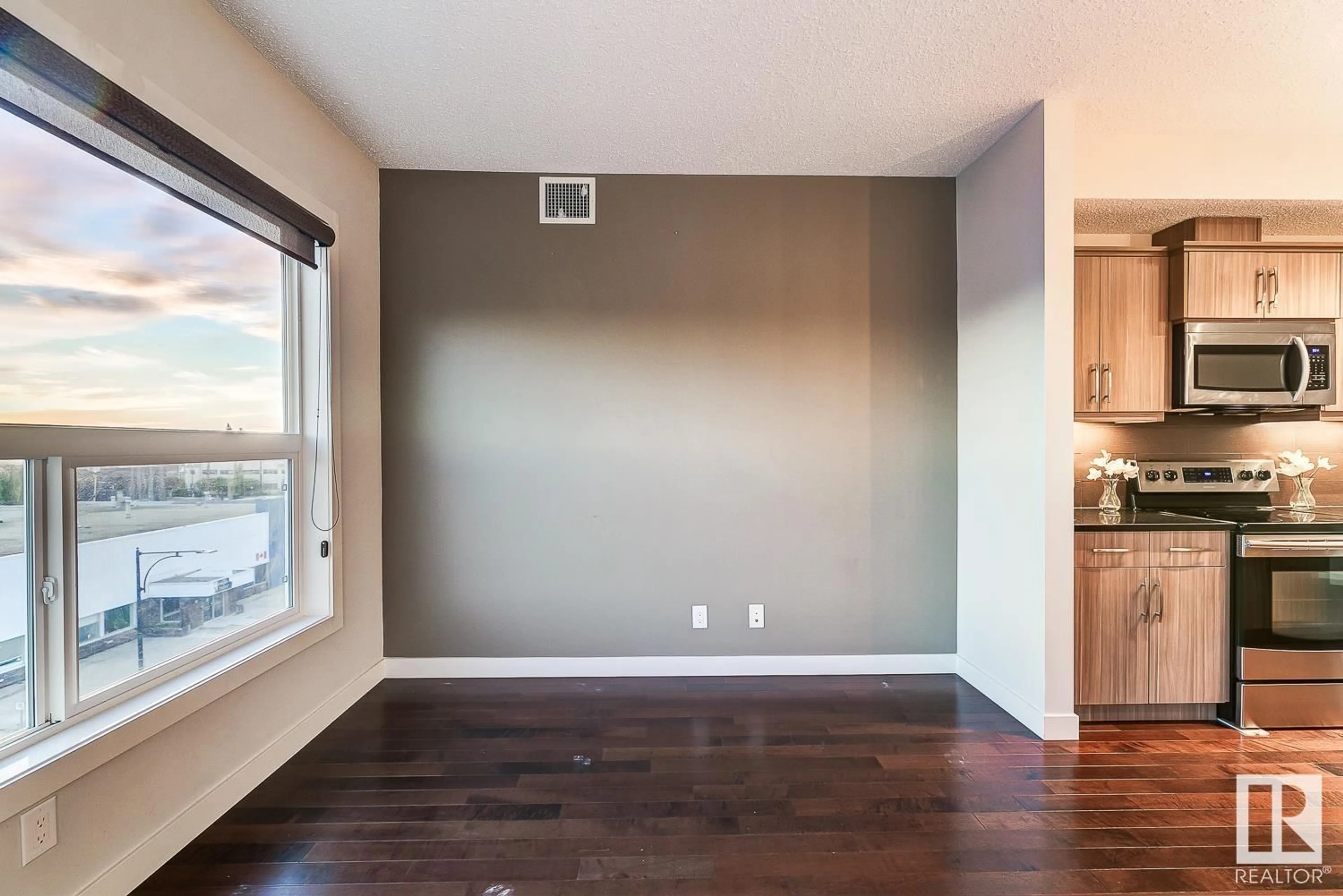 A pic of a room for #407 - 10523 123 ST, Edmonton Alberta T5N1N9