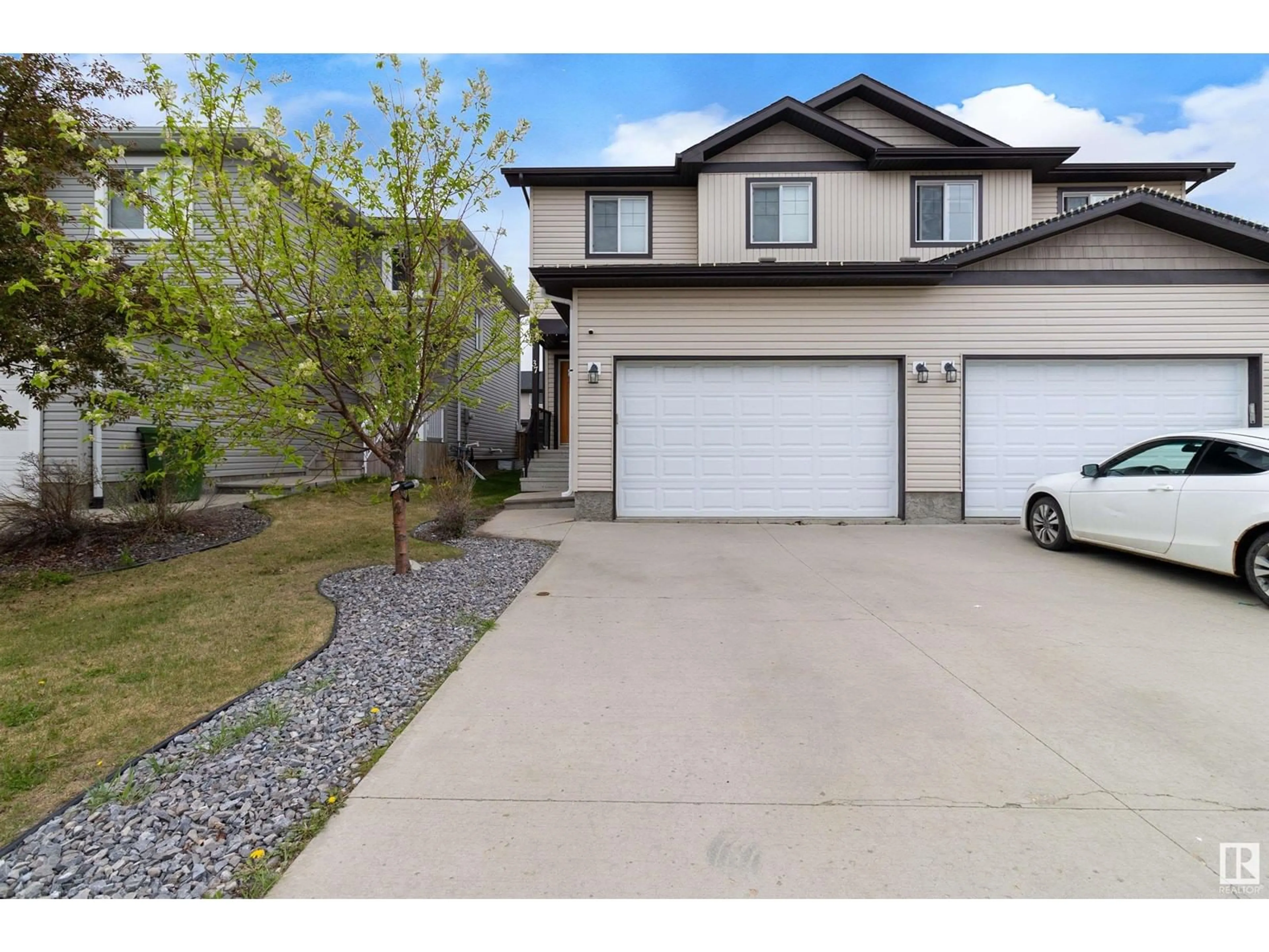 Unknown for 37 ROSEBERRY, Fort Saskatchewan Alberta T8L0M6