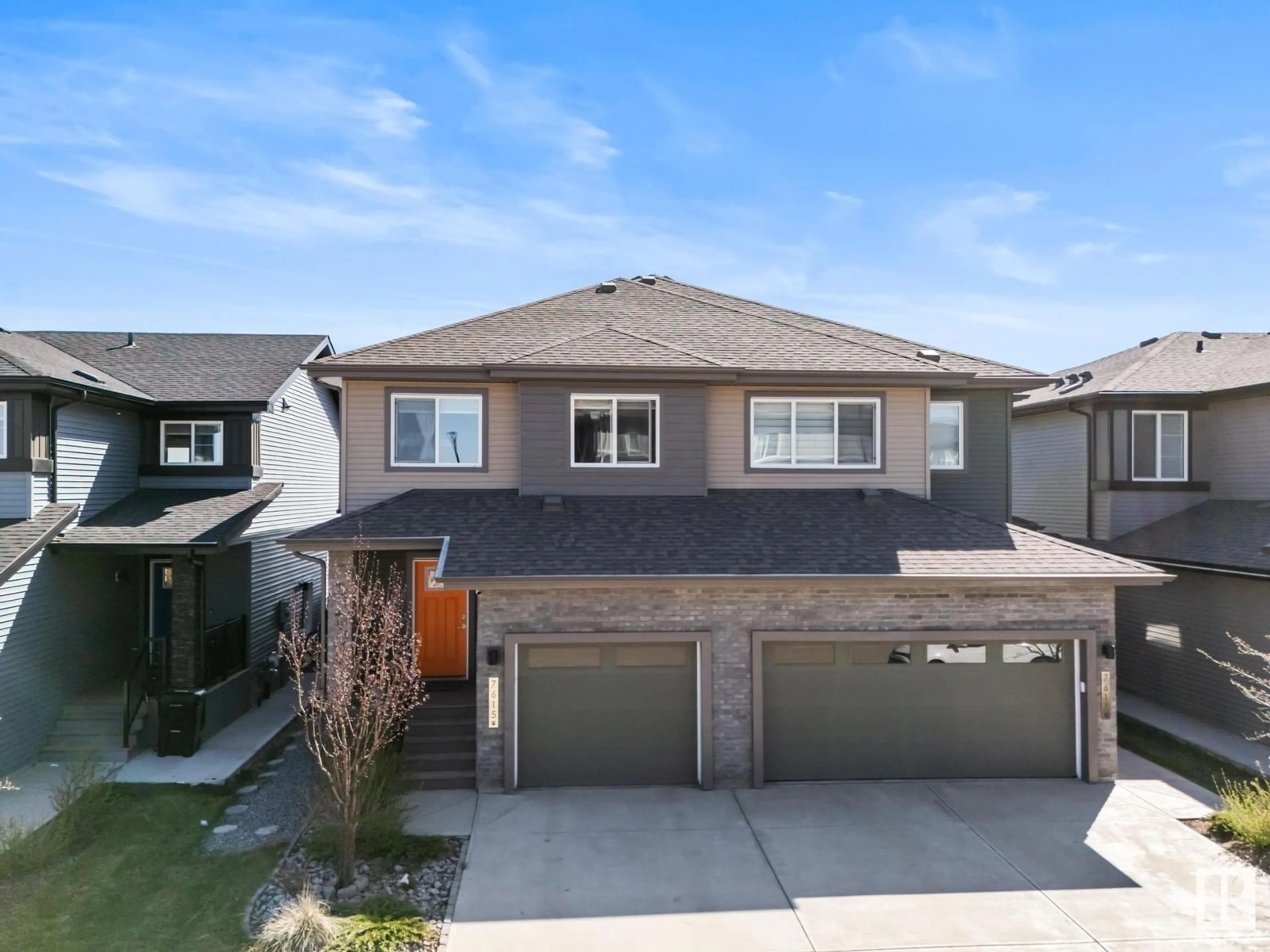 A pic from outside/outdoor area/front of a property/back of a property/a pic from drone, street for 7615 KORULUK PL, Edmonton Alberta T6W4R7