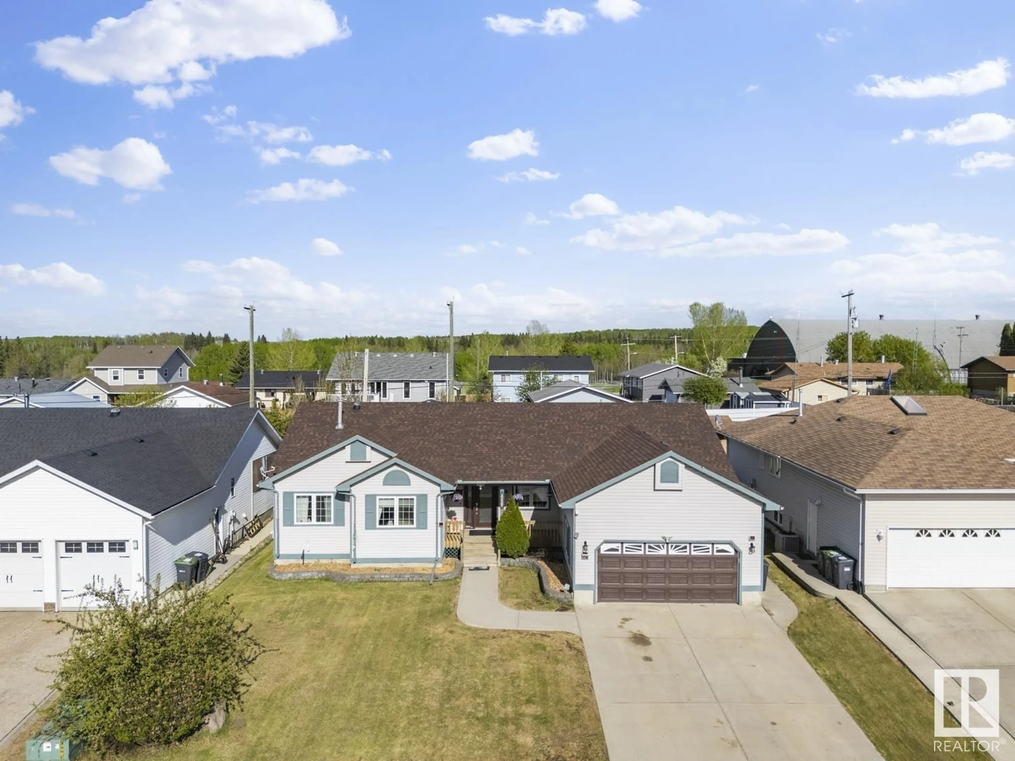 A pic from outside/outdoor area/front of a property/back of a property/a pic from drone, street for 1714 7 ST, Cold Lake Alberta T9M1C6
