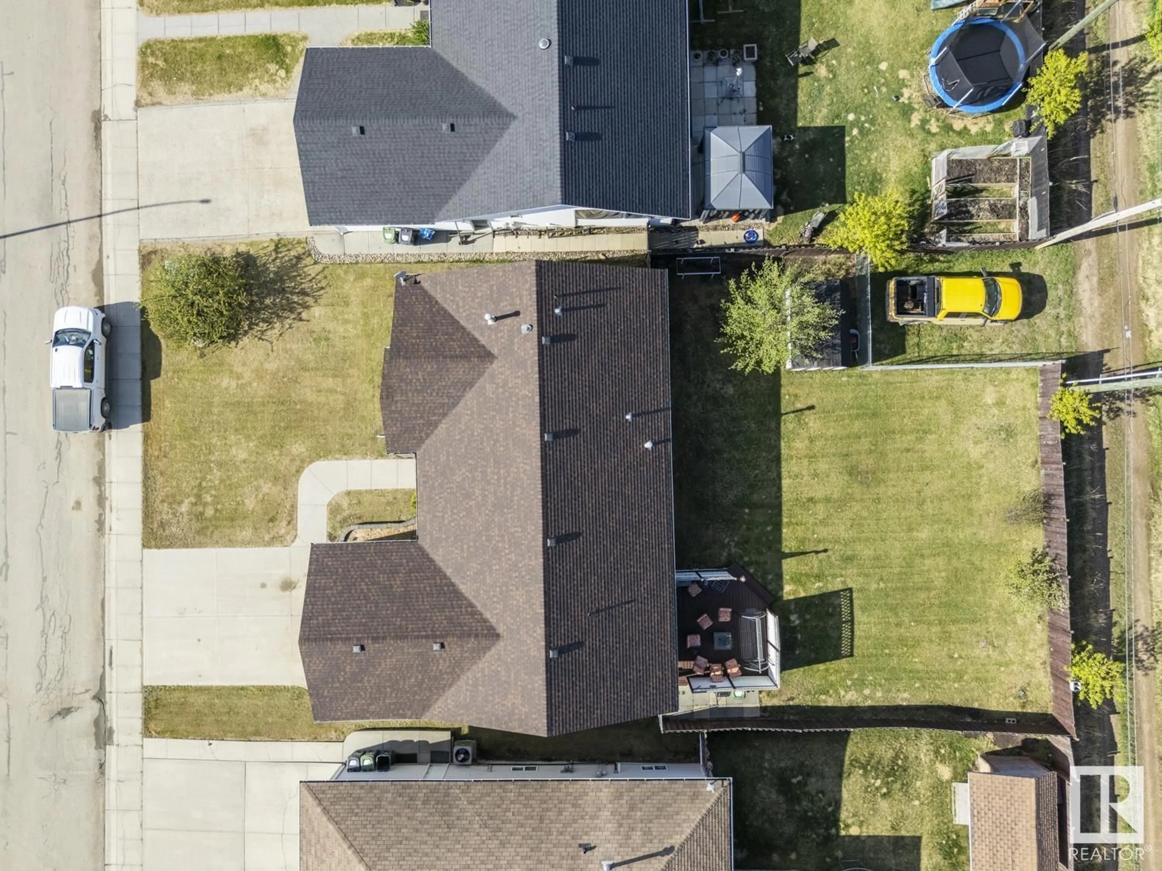 A pic from outside/outdoor area/front of a property/back of a property/a pic from drone, street for 1714 7 ST, Cold Lake Alberta T9M1C6