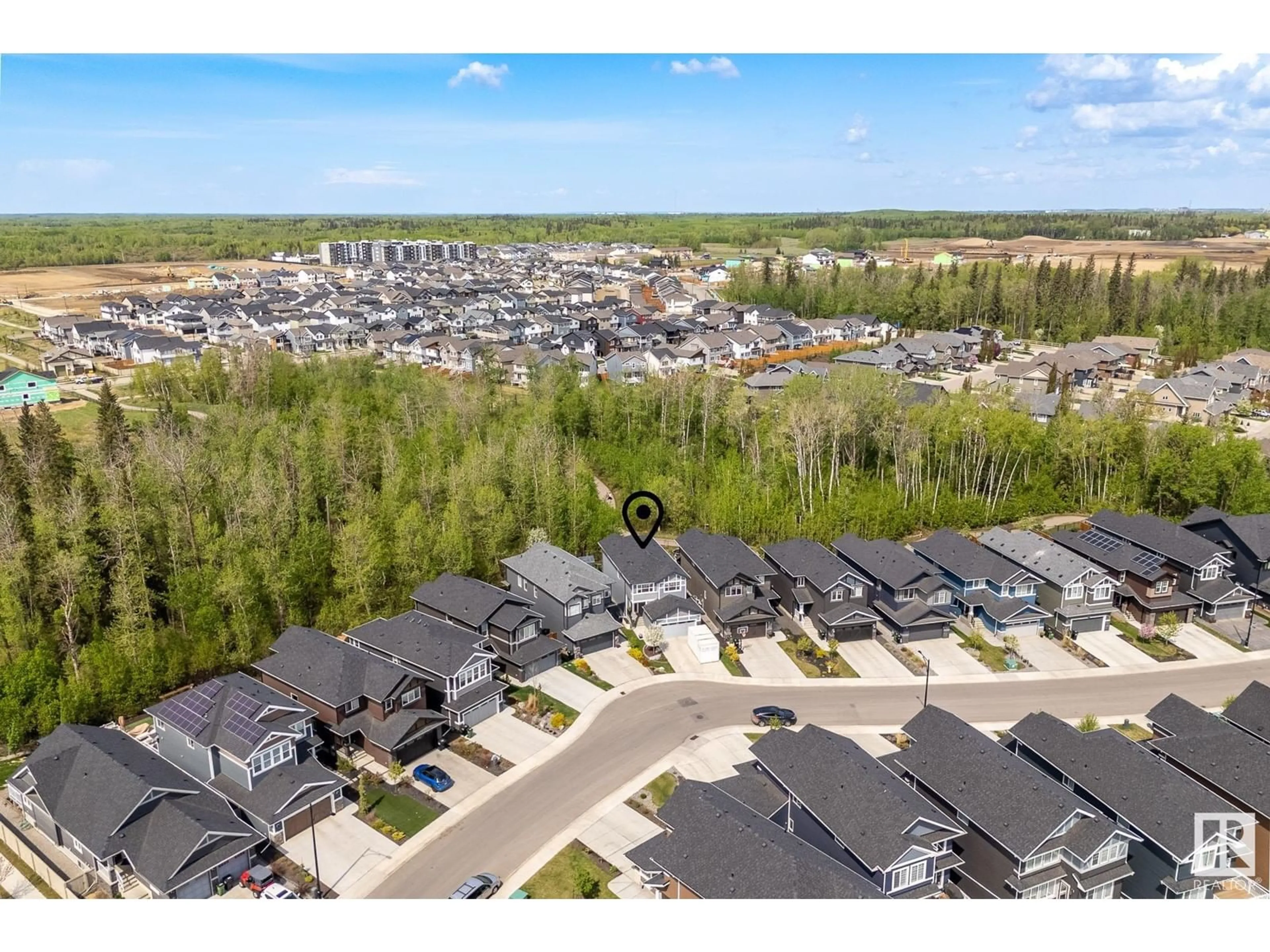 A pic from outside/outdoor area/front of a property/back of a property/a pic from drone, unknown for 1356 ENRIGHT LANDING LD, Edmonton Alberta T6M0Y9