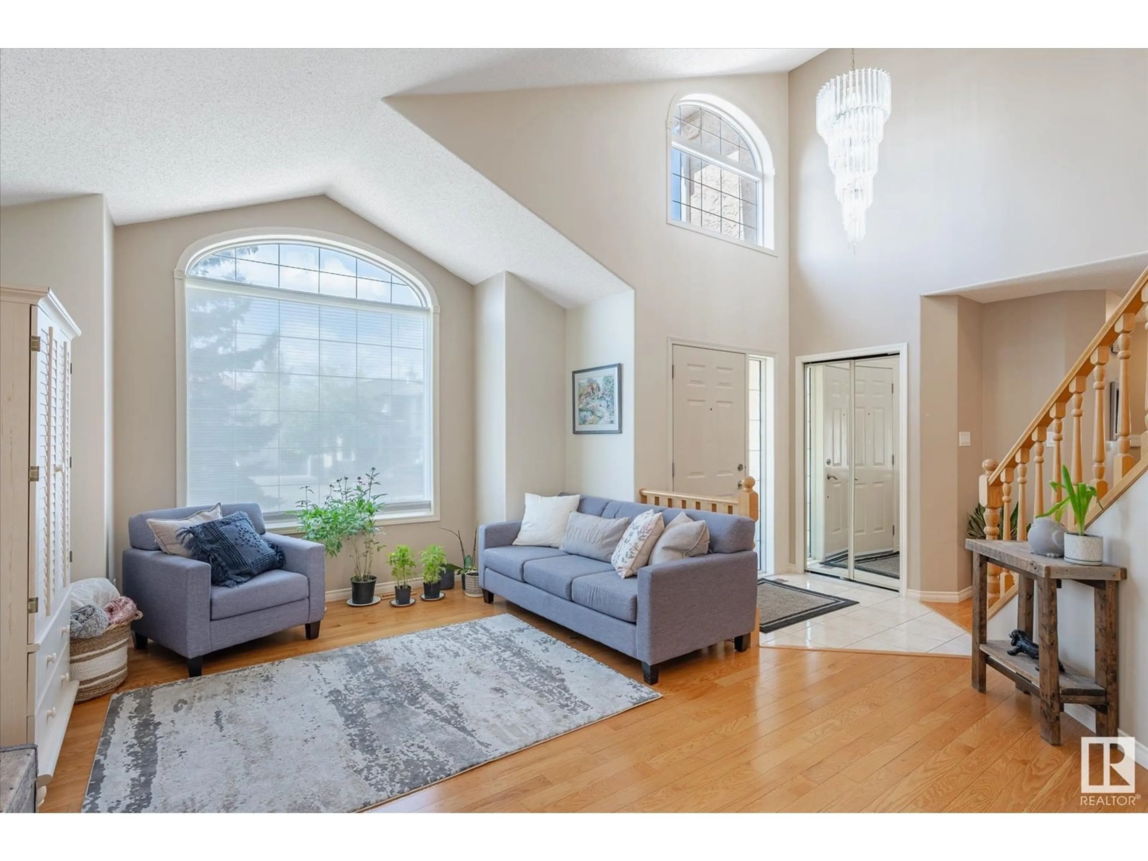 Unknown for 326 HOLLICK-KENYON RD, Edmonton Alberta T5Y2T4