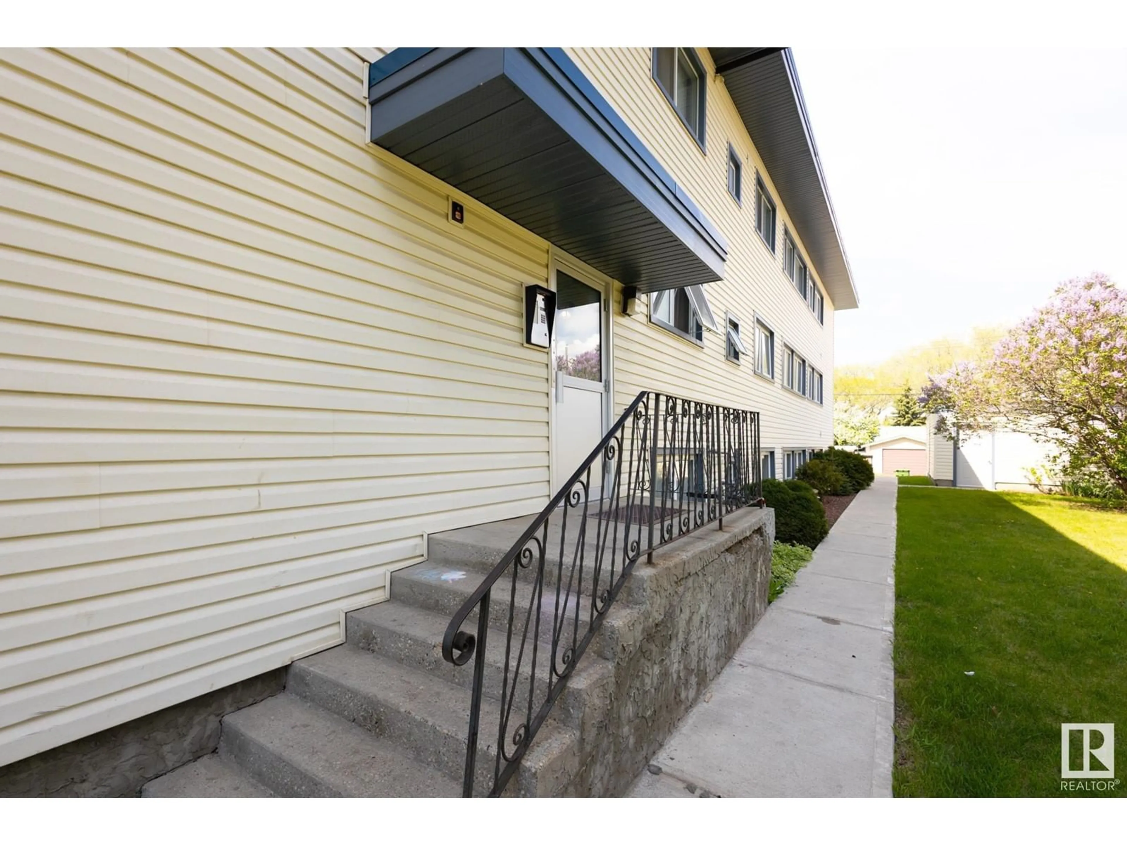 Unknown for #9 - 6920 101 AV, Edmonton Alberta T6A0H7