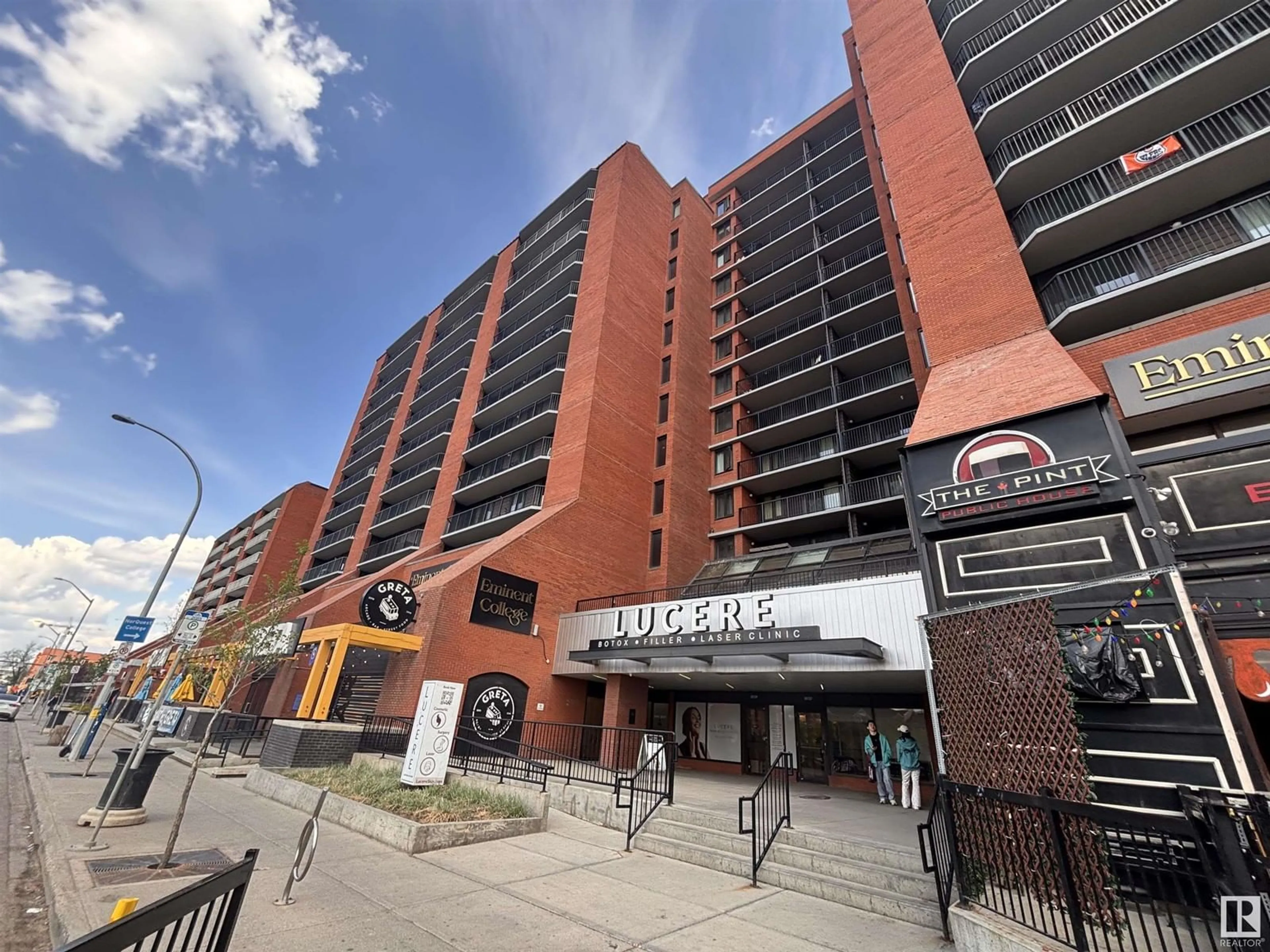 Indoor foyer for 10125 - 1203 109 ST NW, Edmonton Alberta T5J3P1