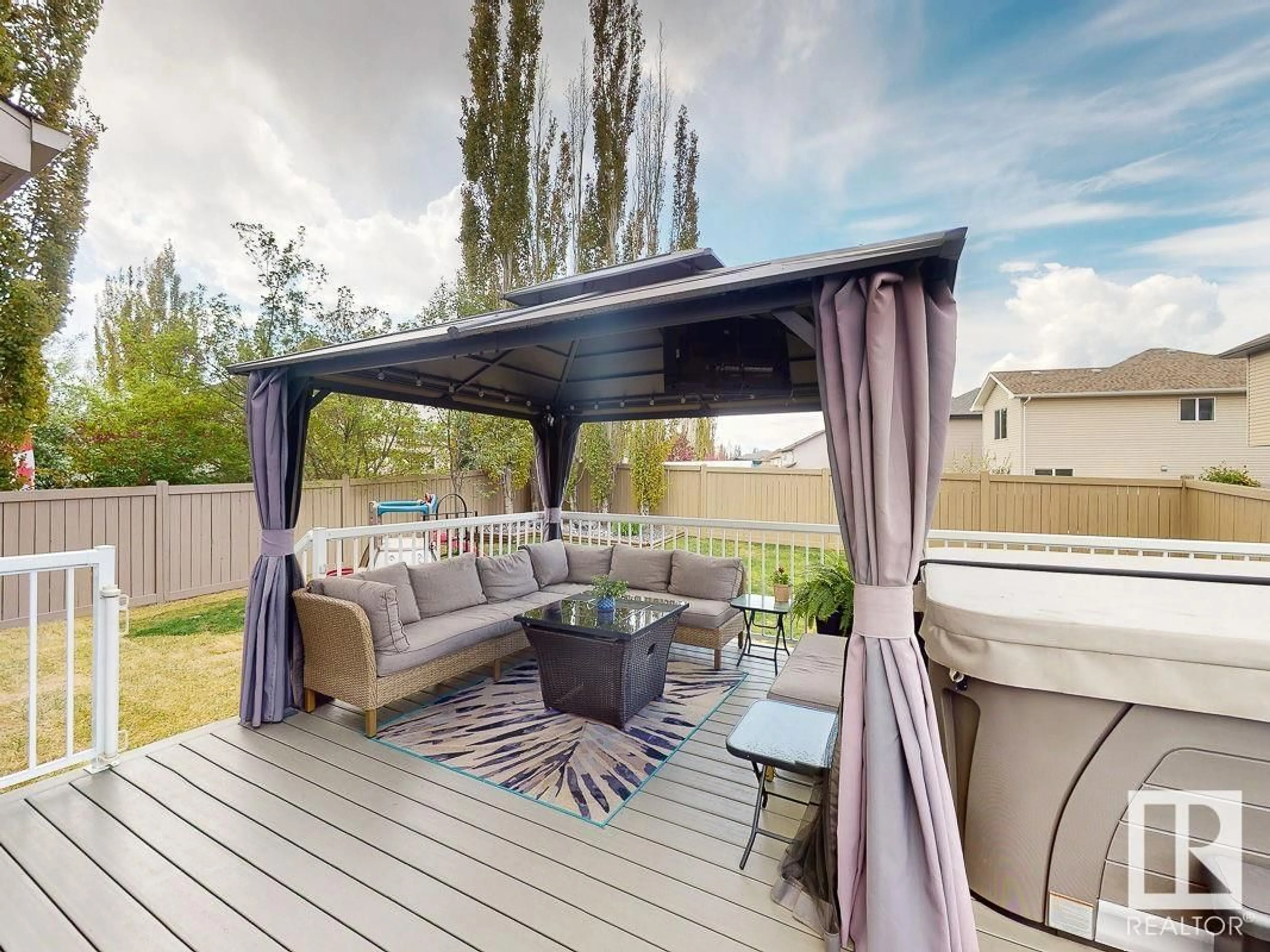 Patio, street for 5 HERON LI, Spruce Grove Alberta T7X0E8