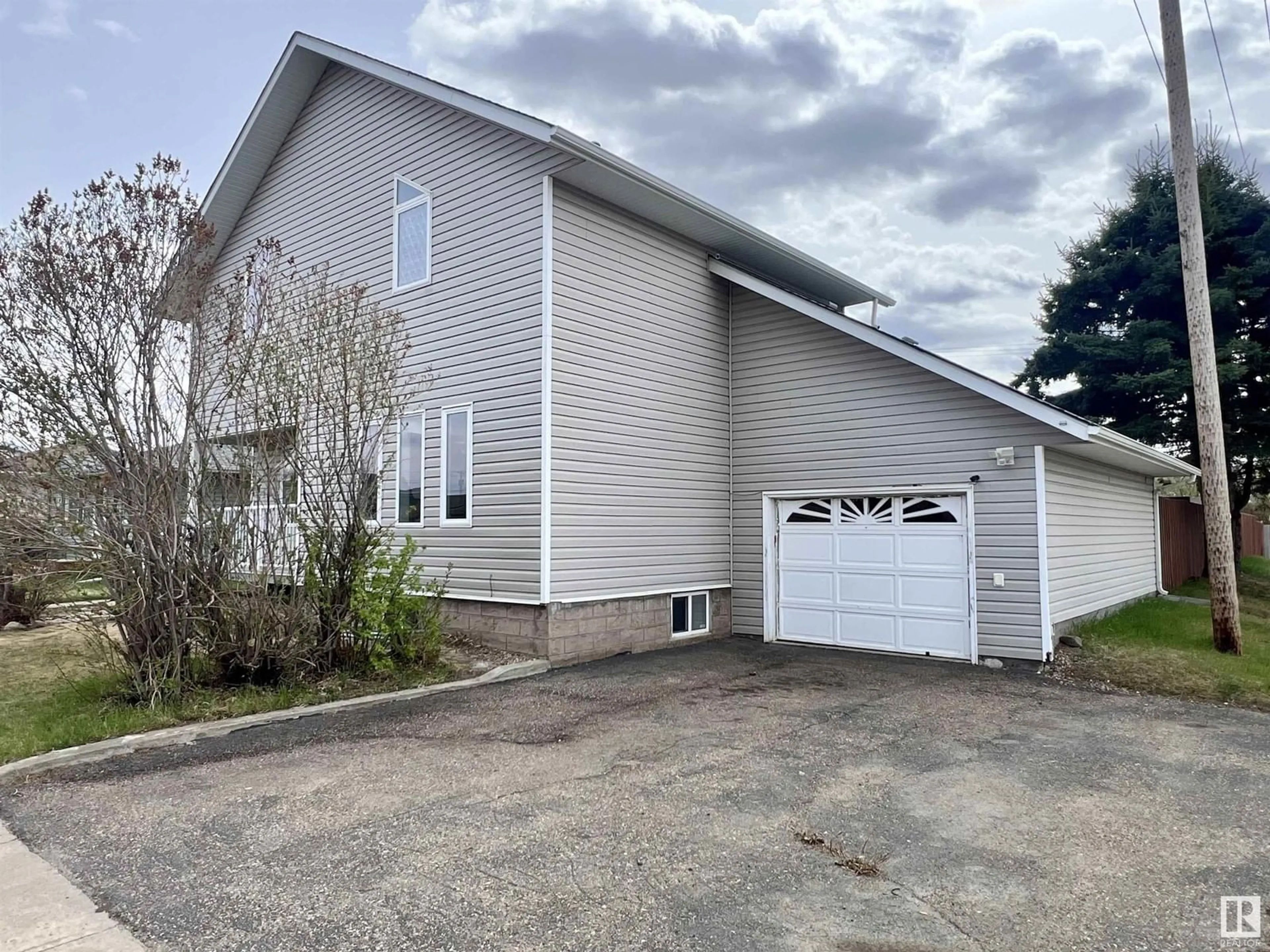 Unknown for 5337 51 AV, St. Paul Town Alberta T0A3A1
