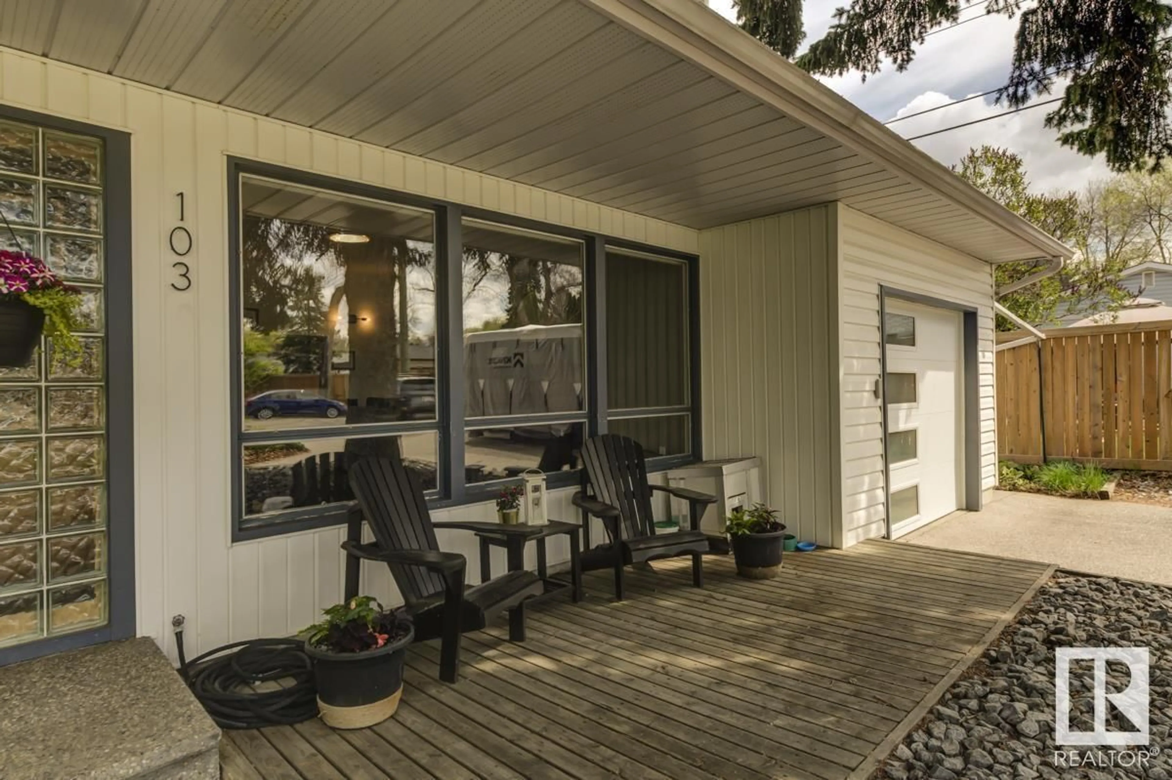 Home with vinyl exterior material, street for 103 LARCH CO, Sherwood Park Alberta T8A1L8