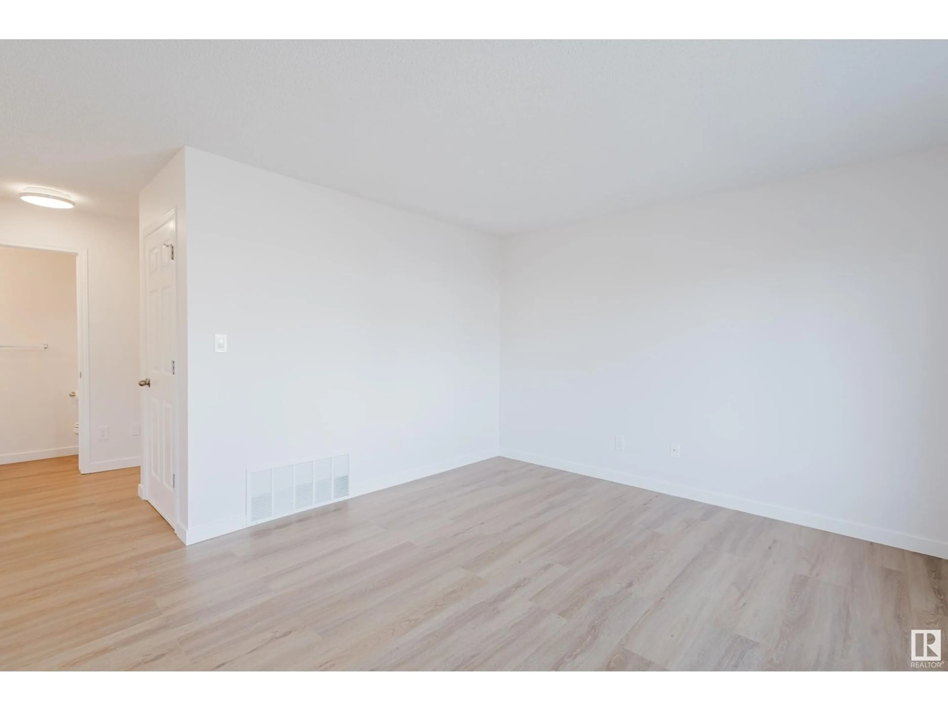 A pic of a room for 1514 MCMILLIAN PL, Edmonton Alberta T6W1V7