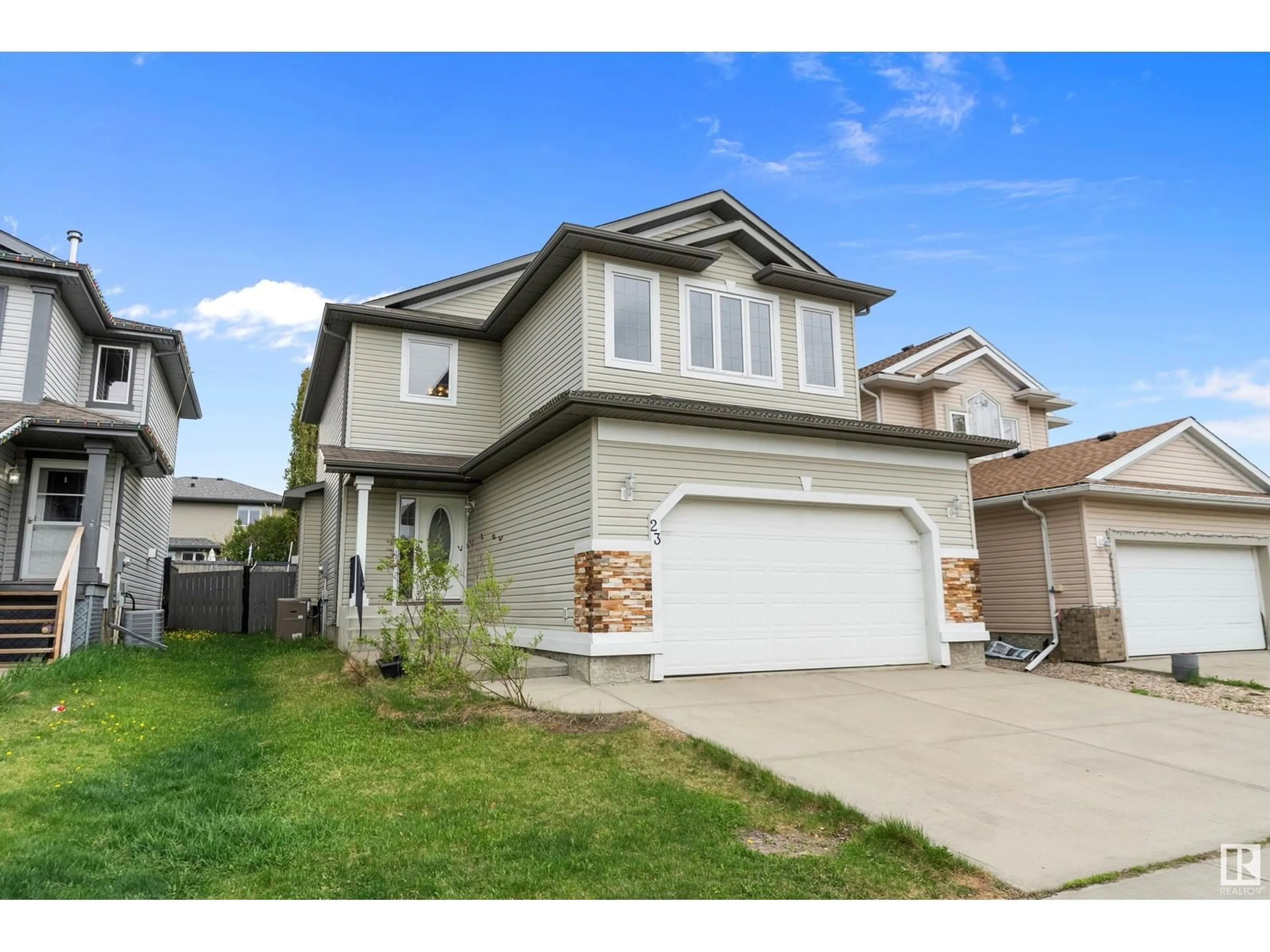 Home with vinyl exterior material, street for 23 BIRCHMONT CR, Leduc Alberta T9E8S3