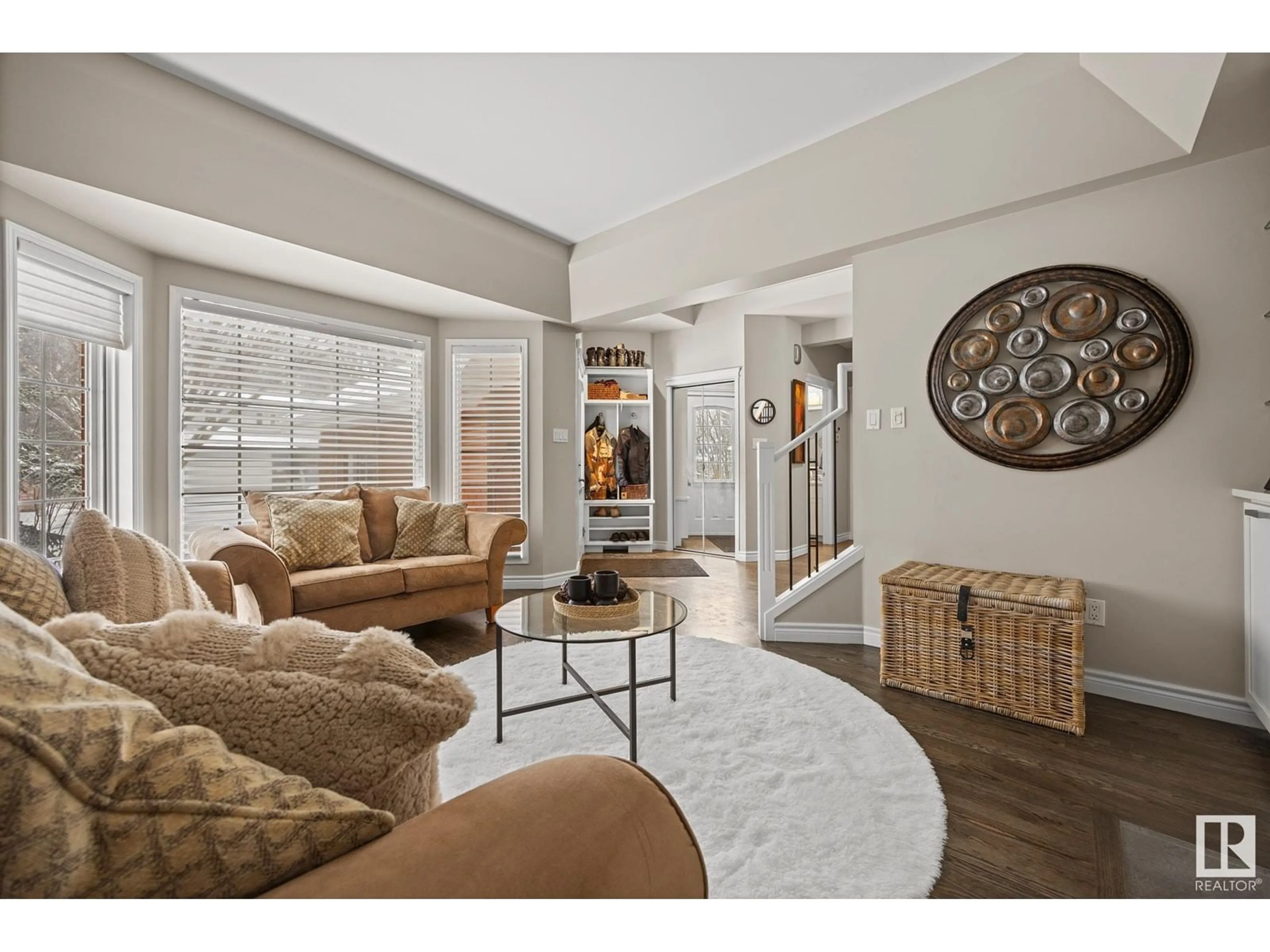 Living room with furniture, unknown for 43 BERRYMORE DR, St. Albert Alberta T8N6B8