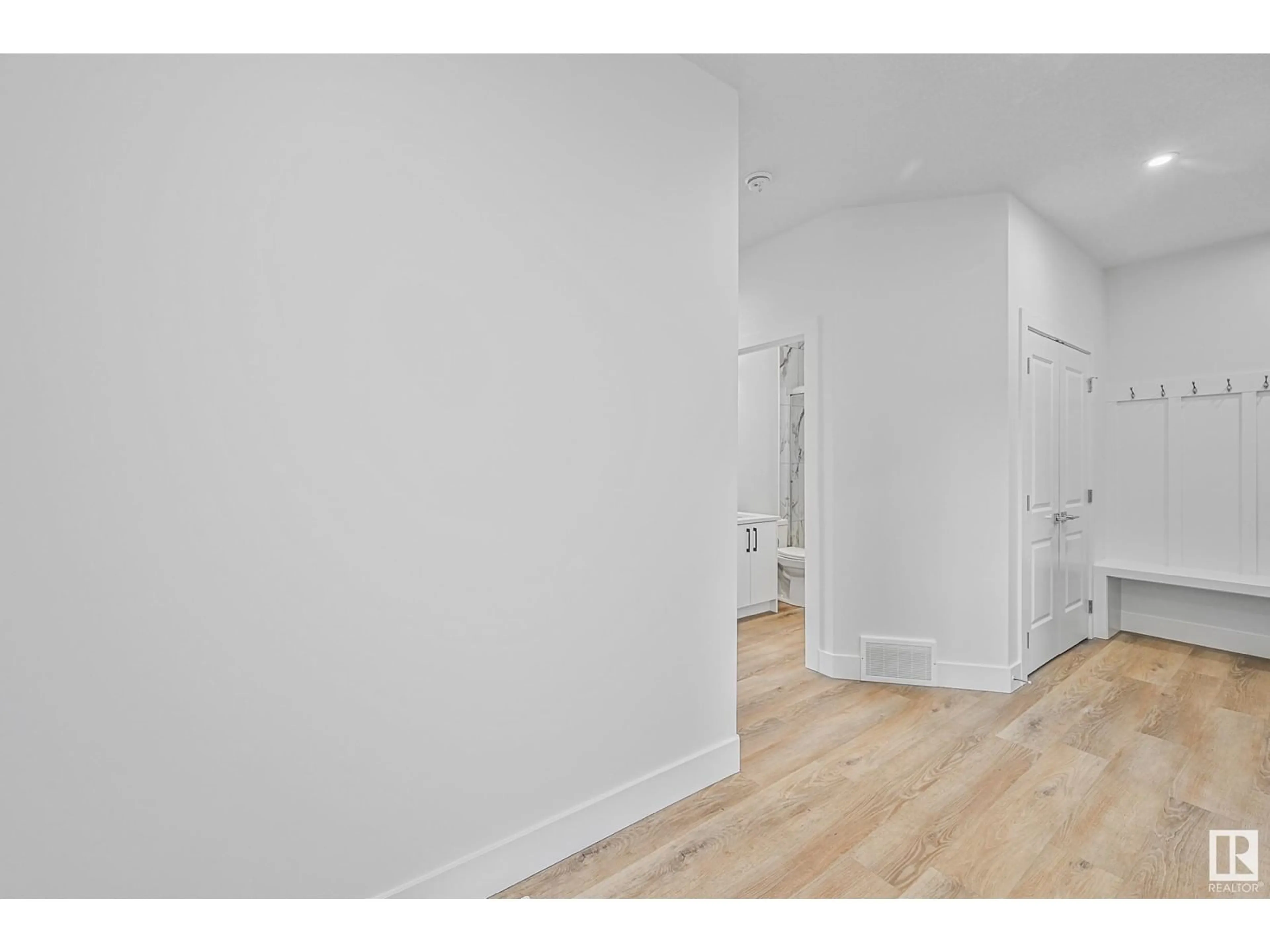 Indoor entryway for 171 SAVOY CR, Sherwood Park Alberta T8H2Y3