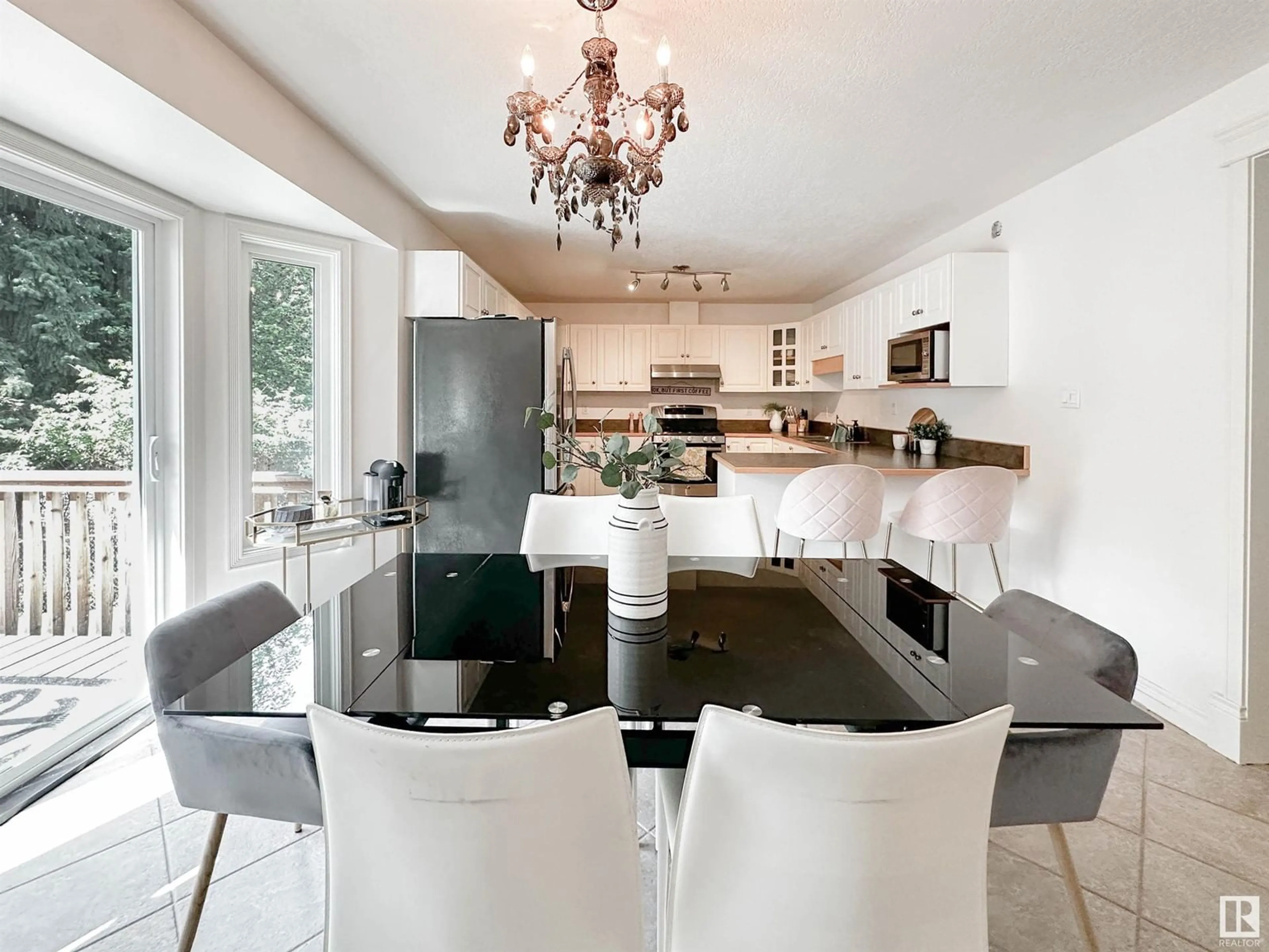 Contemporary kitchen, ceramic/tile floor for 13 BELLEVUE CR, St. Albert Alberta T8N0A5