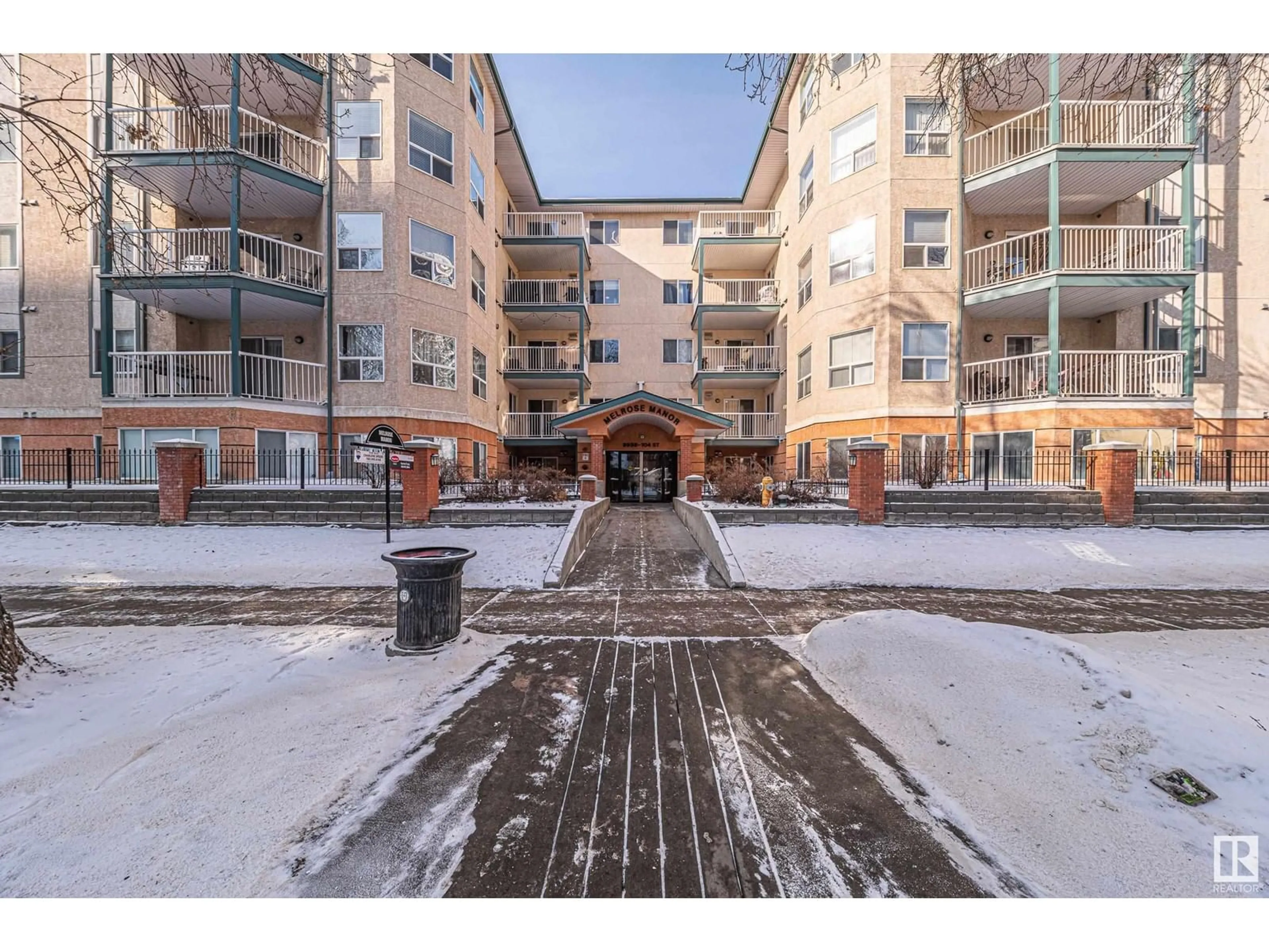 Unknown for 9938 104 ST, Edmonton Alberta T5K2X7
