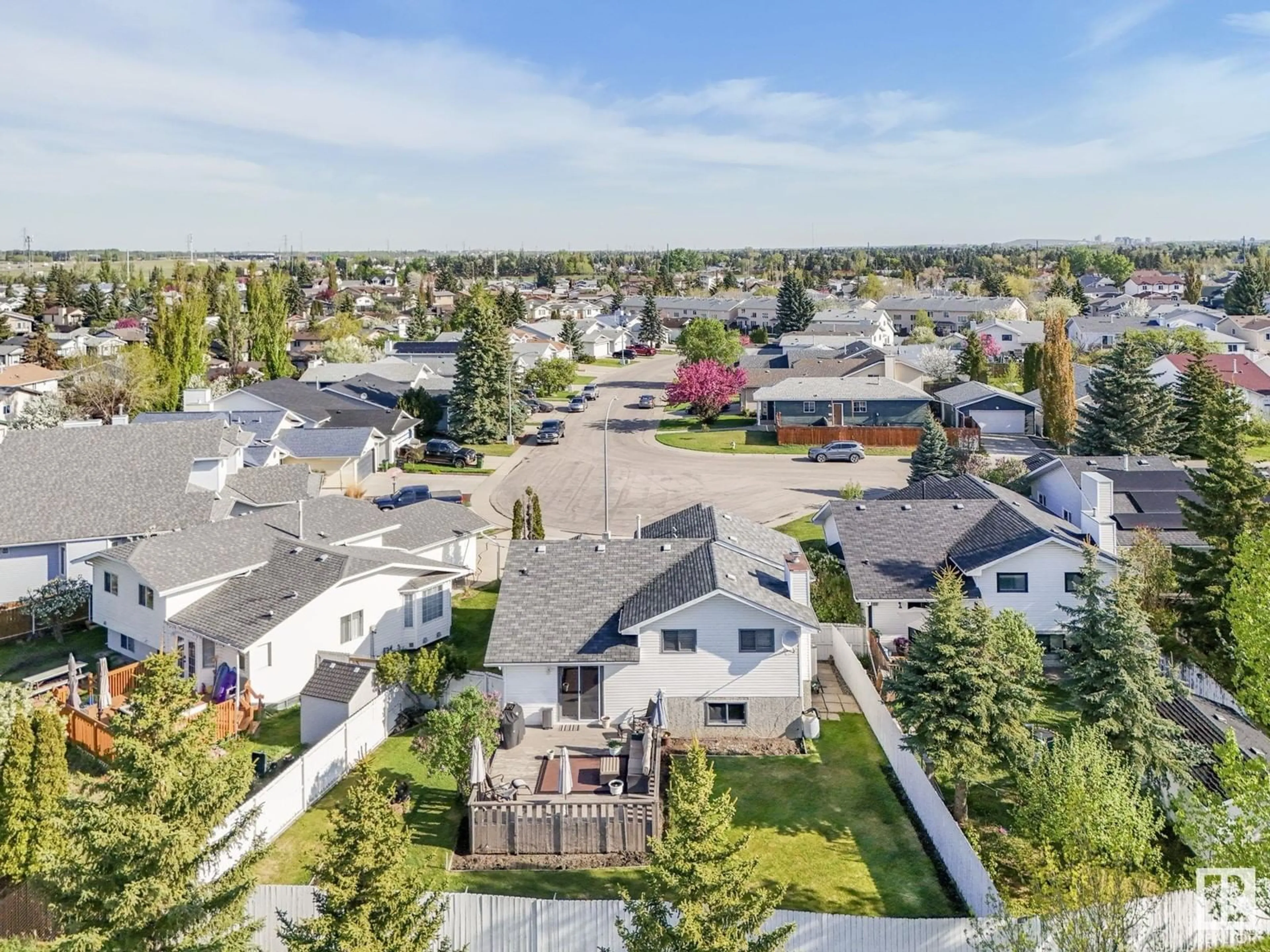 A pic from outside/outdoor area/front of a property/back of a property/a pic from drone, street for 18629 74 AV, Edmonton Alberta T5T5W4
