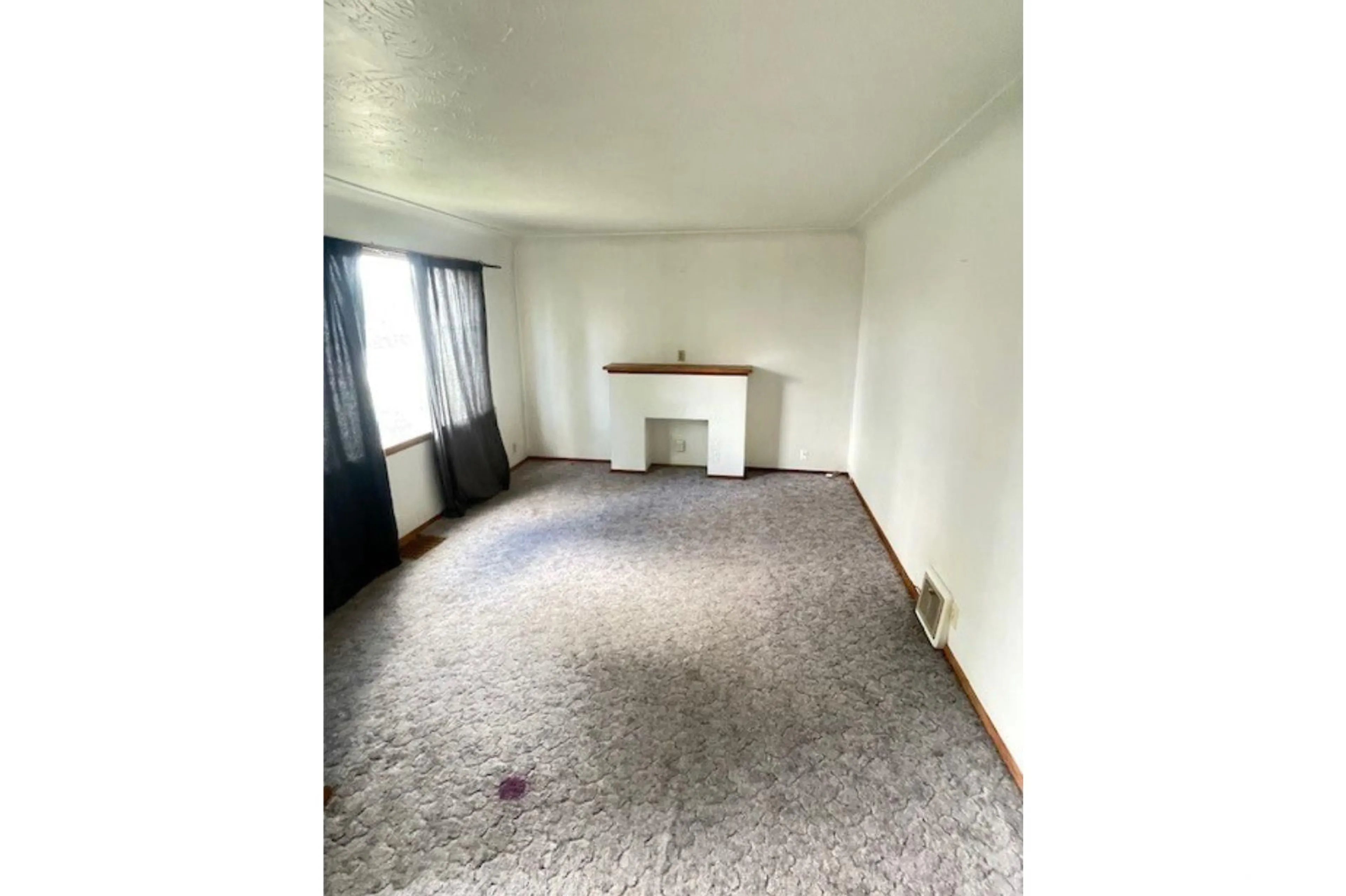 A pic of a room for 8349 82 AV, Edmonton Alberta T6C0Y5