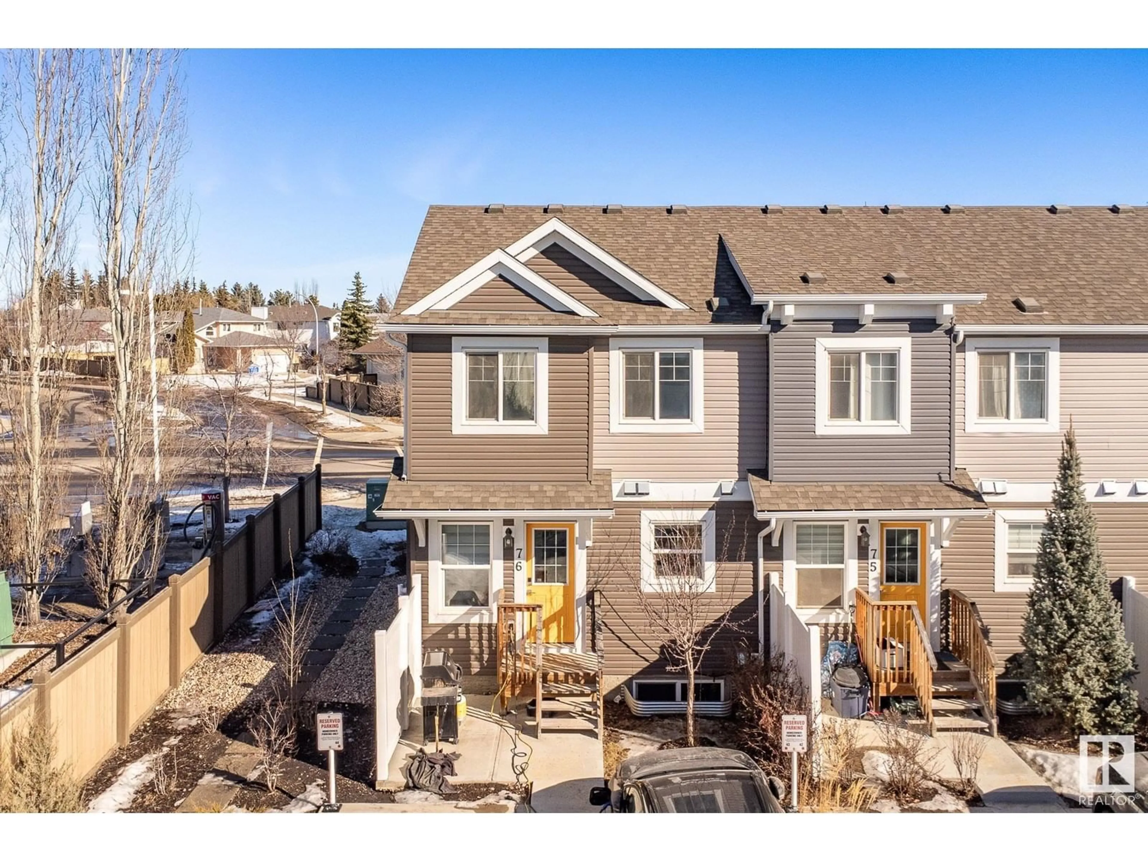 A pic from outside/outdoor area/front of a property/back of a property/a pic from drone, unknown for 76 BULYEA RD, Edmonton Alberta T6R0W8