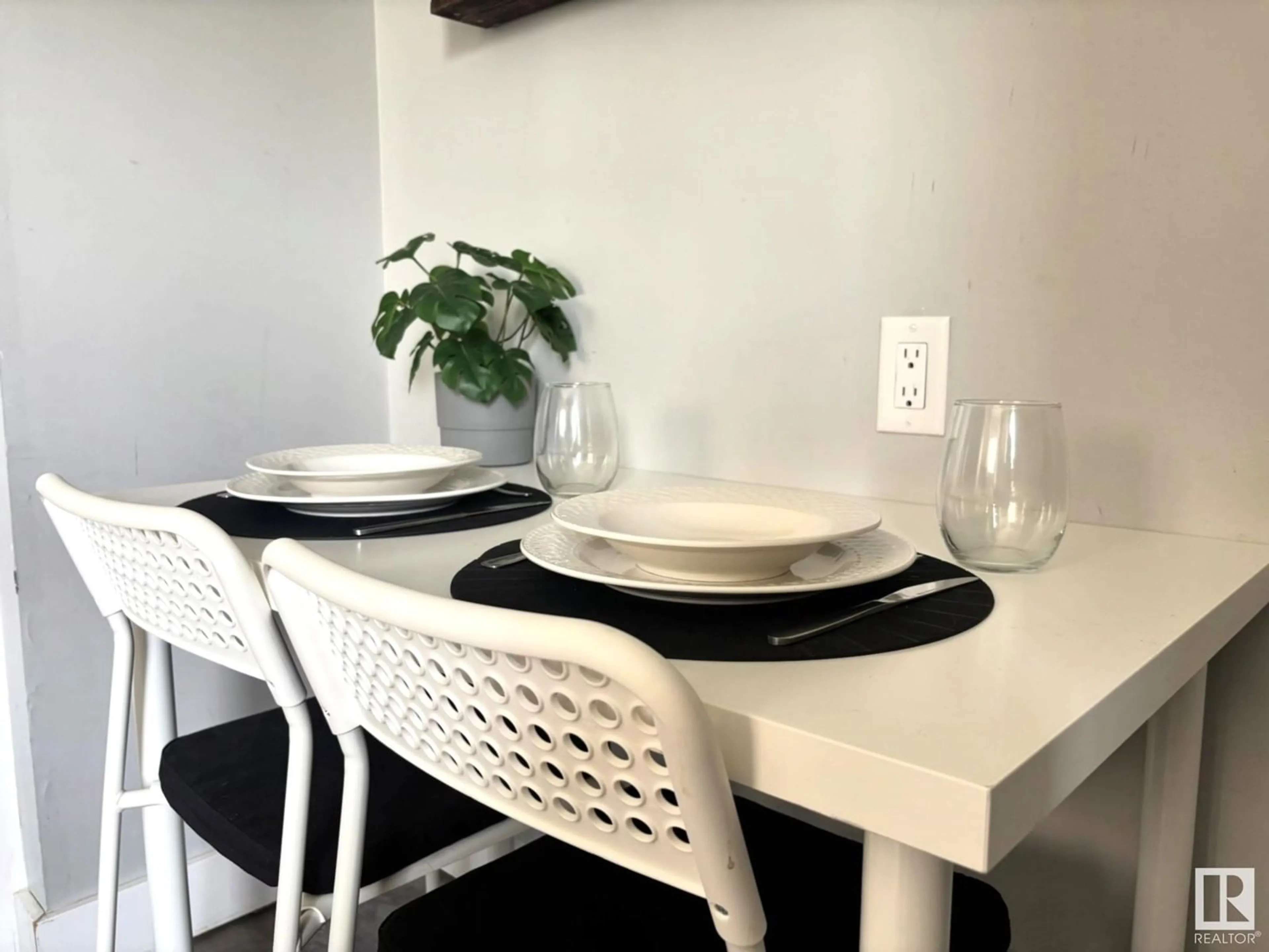 Dining room, unknown for NW - 11613 81 ST, Edmonton Alberta T5B2S1