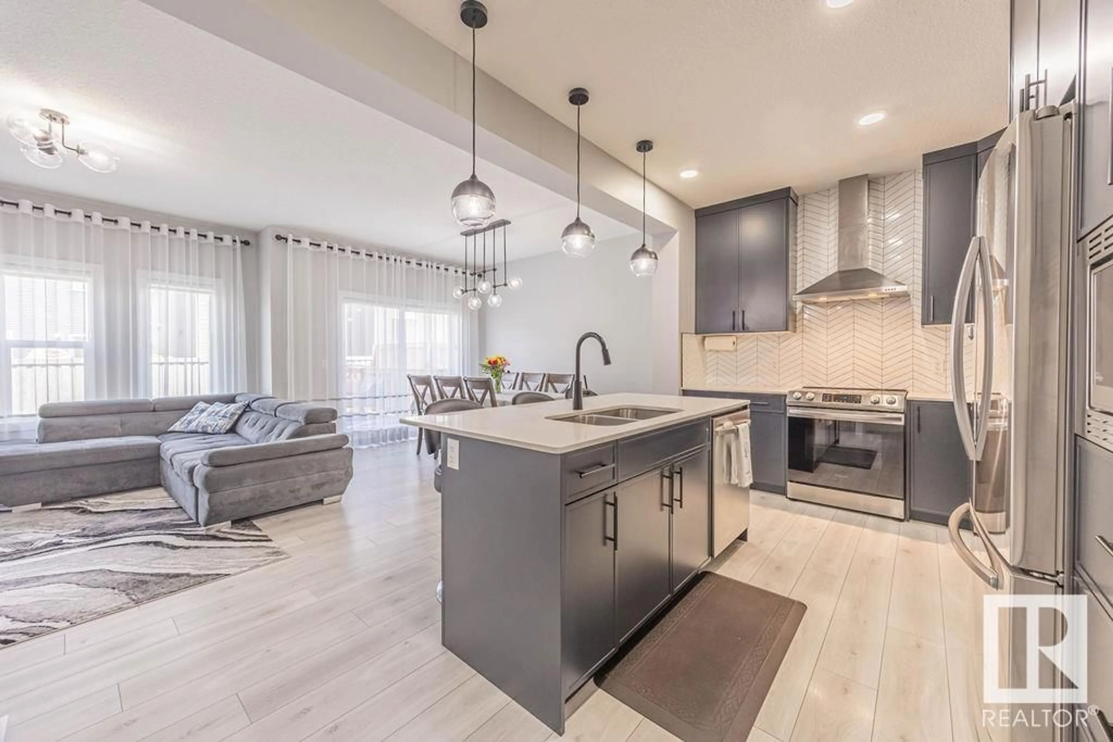 Open concept kitchen, unknown for SW - 16632 32 AV, Edmonton Alberta T6W4R2