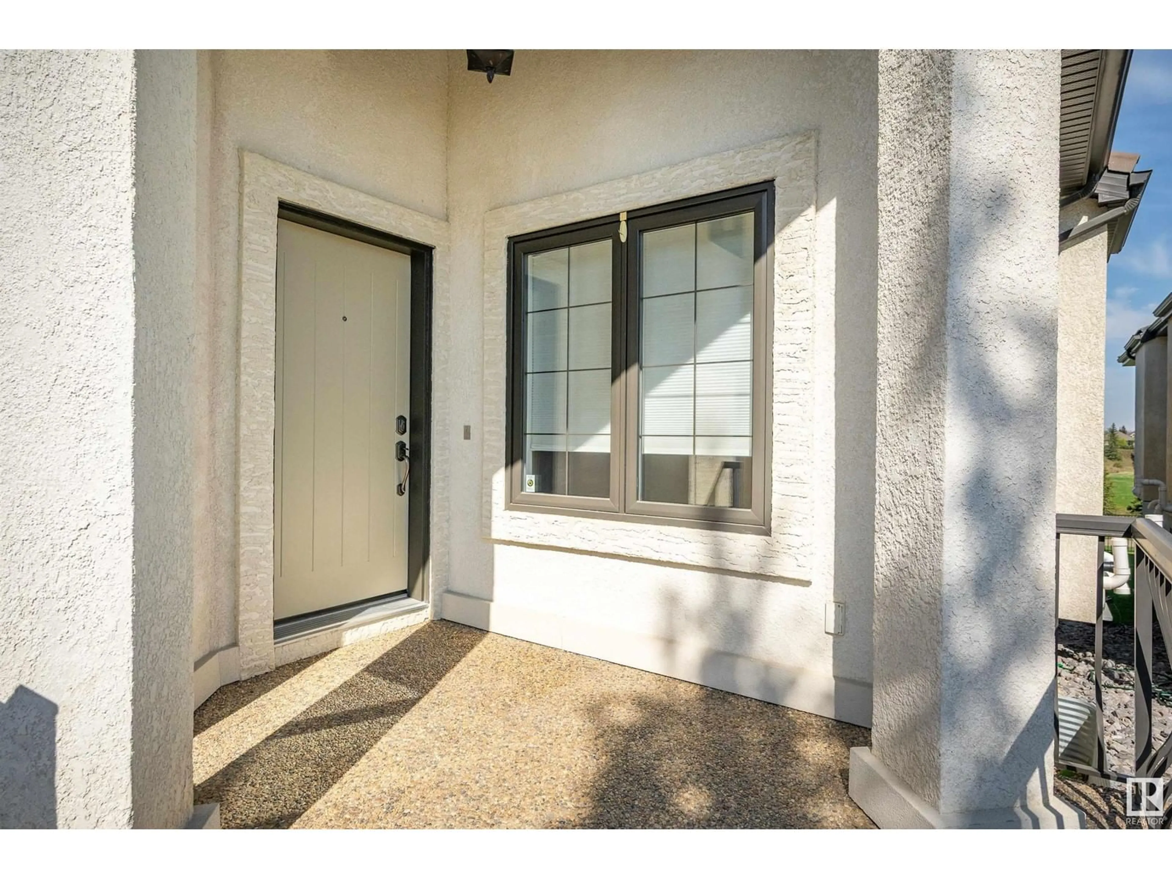 Indoor entryway for #25 - 1030 CONNELLY WY, Edmonton Alberta T6W2G2
