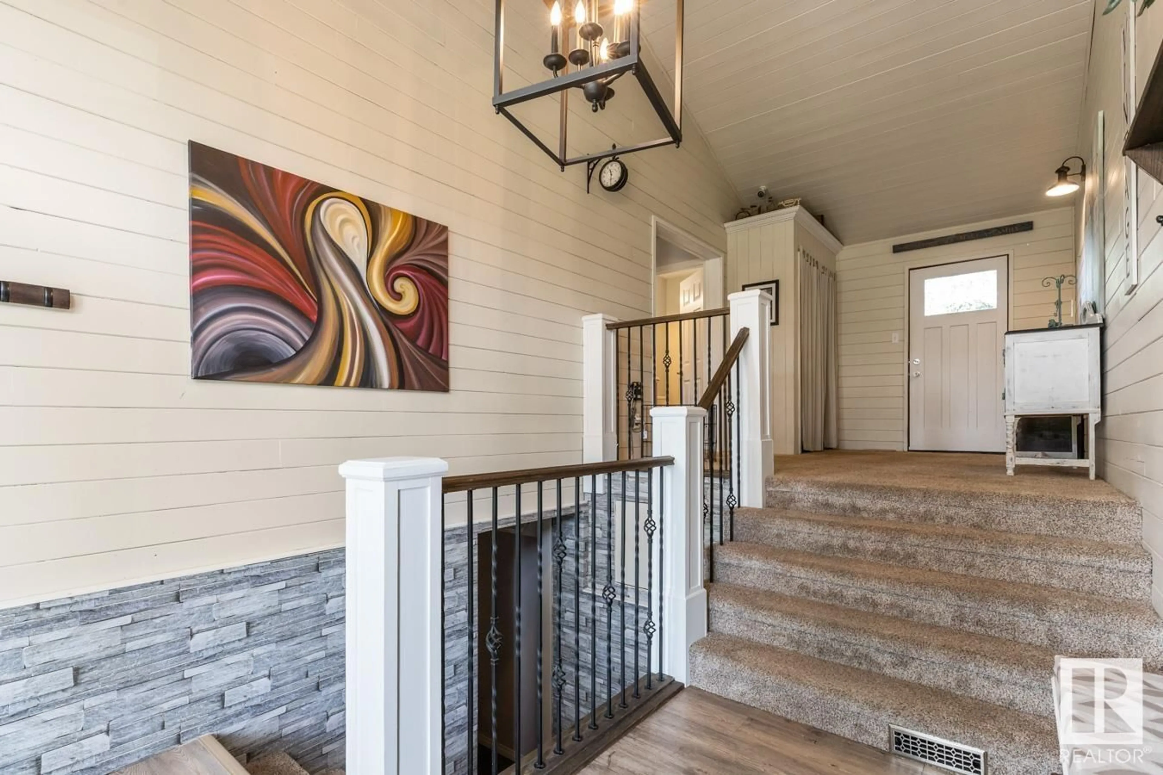 Indoor foyer for #14 - 22550 TWP ROAD 522, Rural Strathcona County Alberta T8C1G8