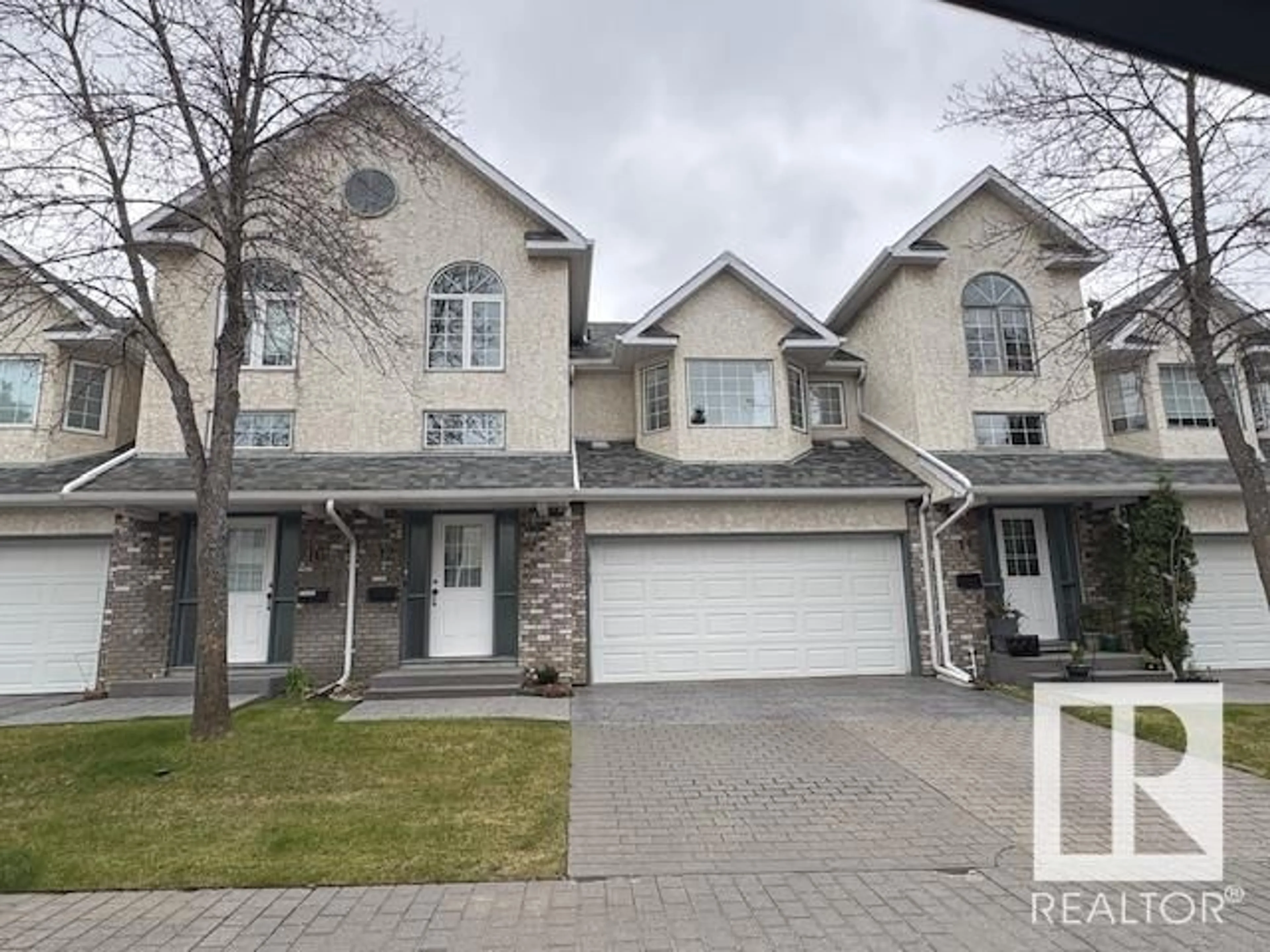 A pic from outside/outdoor area/front of a property/back of a property/a pic from drone, street for 90 - 12 LIBERTON DR, St. Albert Alberta T8N5Z6