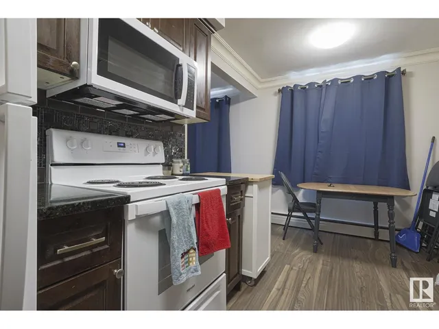 #302 - 10735 81 AV, Edmonton 3