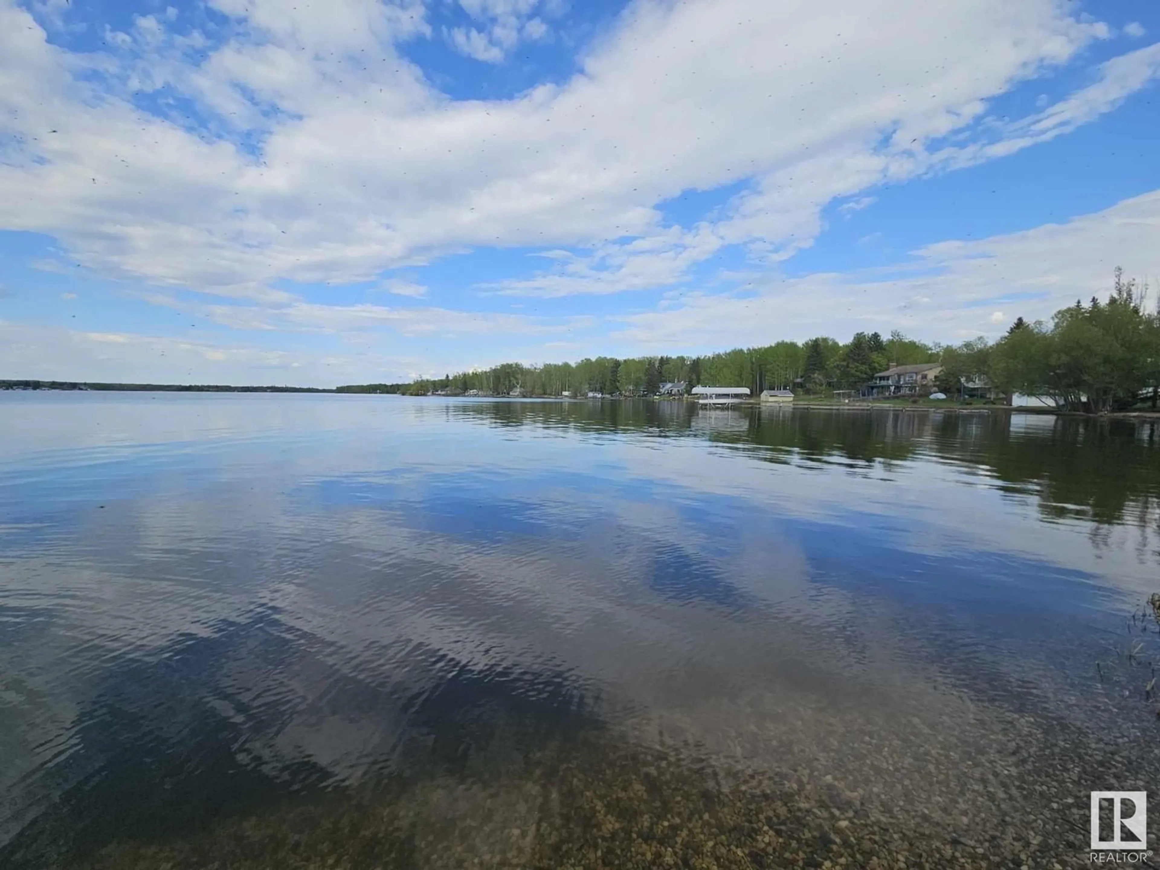 Blurry image for 3 POPPY PL, Rural Lac Ste. Anne County Alberta T0E0V0