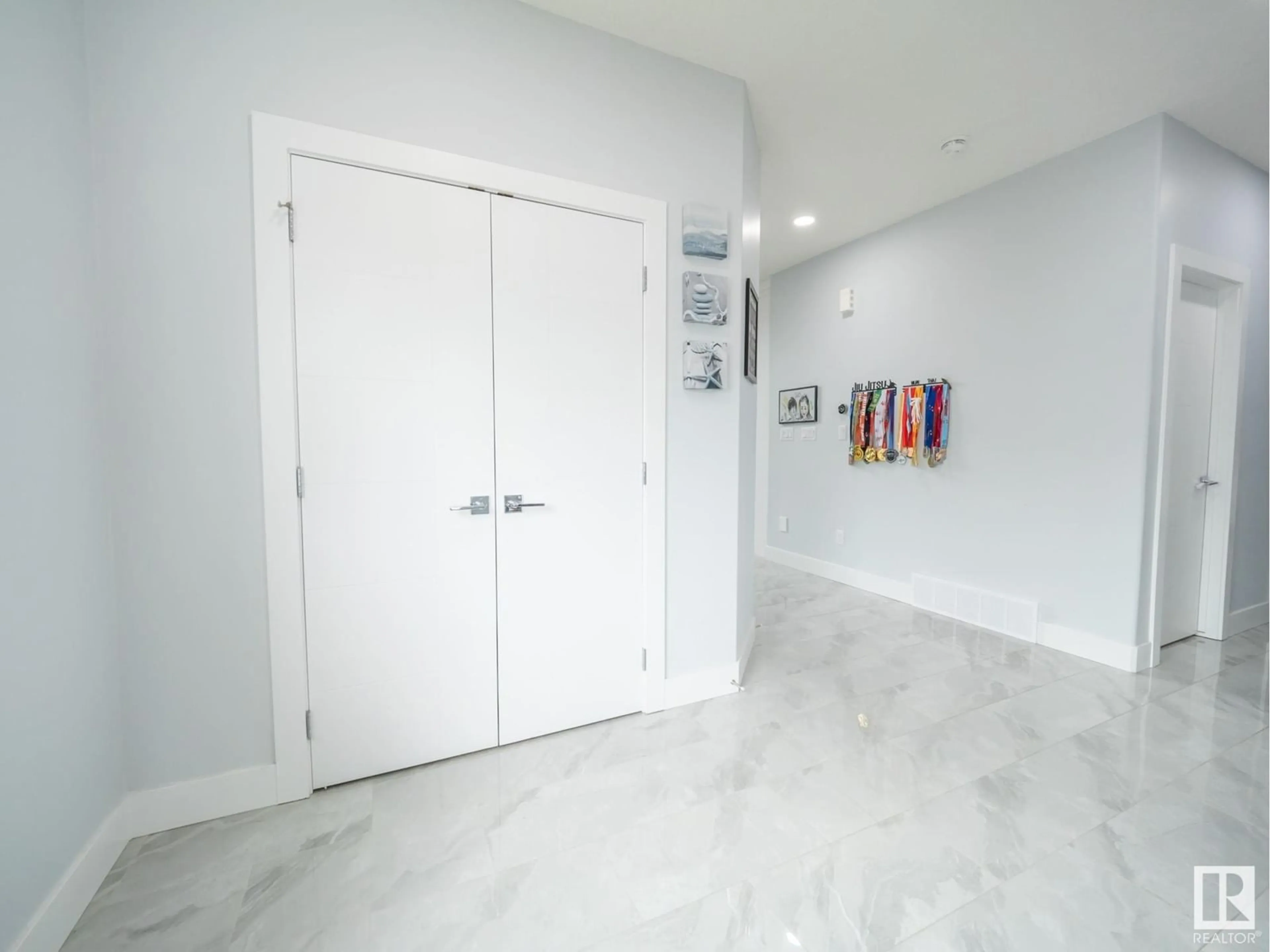 Unknown for NW - 3816 168 AV, Edmonton Alberta T5Y0X8