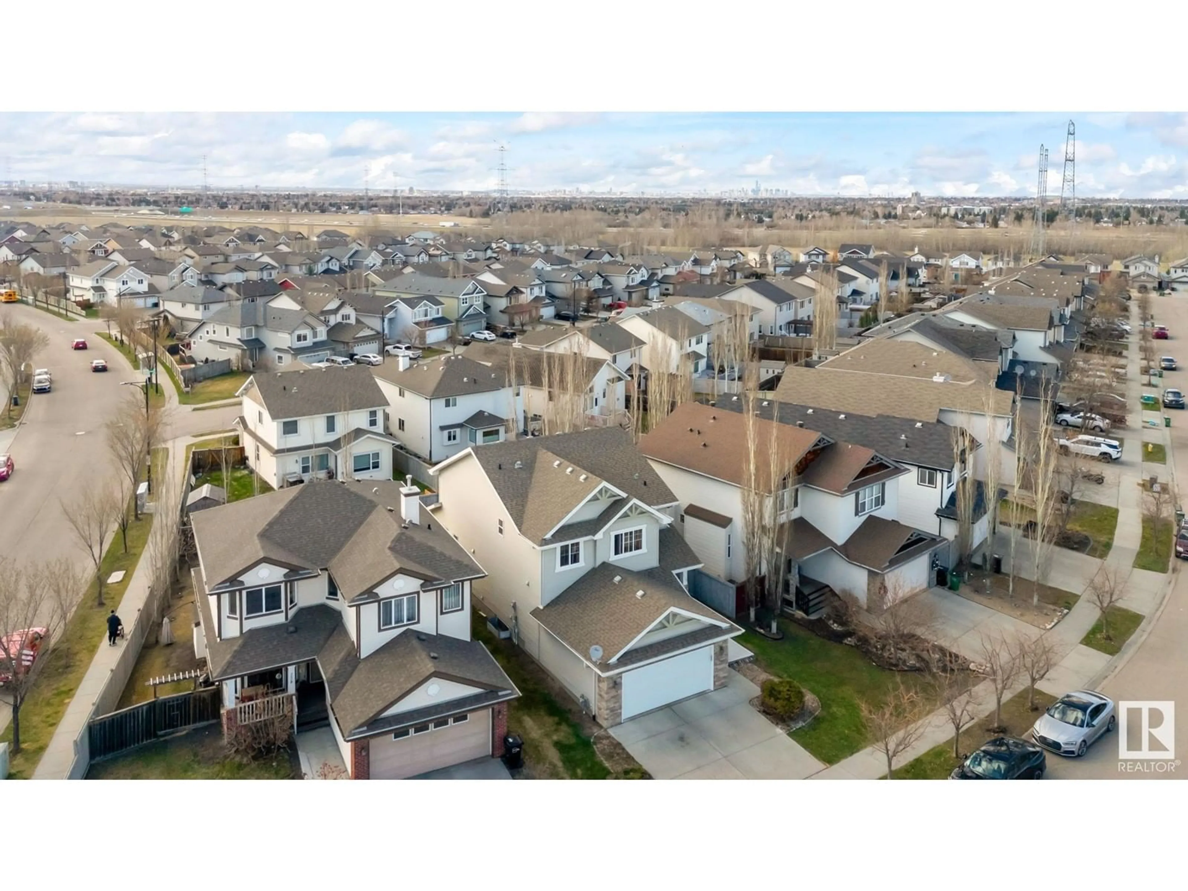 A pic from outside/outdoor area/front of a property/back of a property/a pic from drone, street for 224 54 ST, Edmonton Alberta T6X0L4