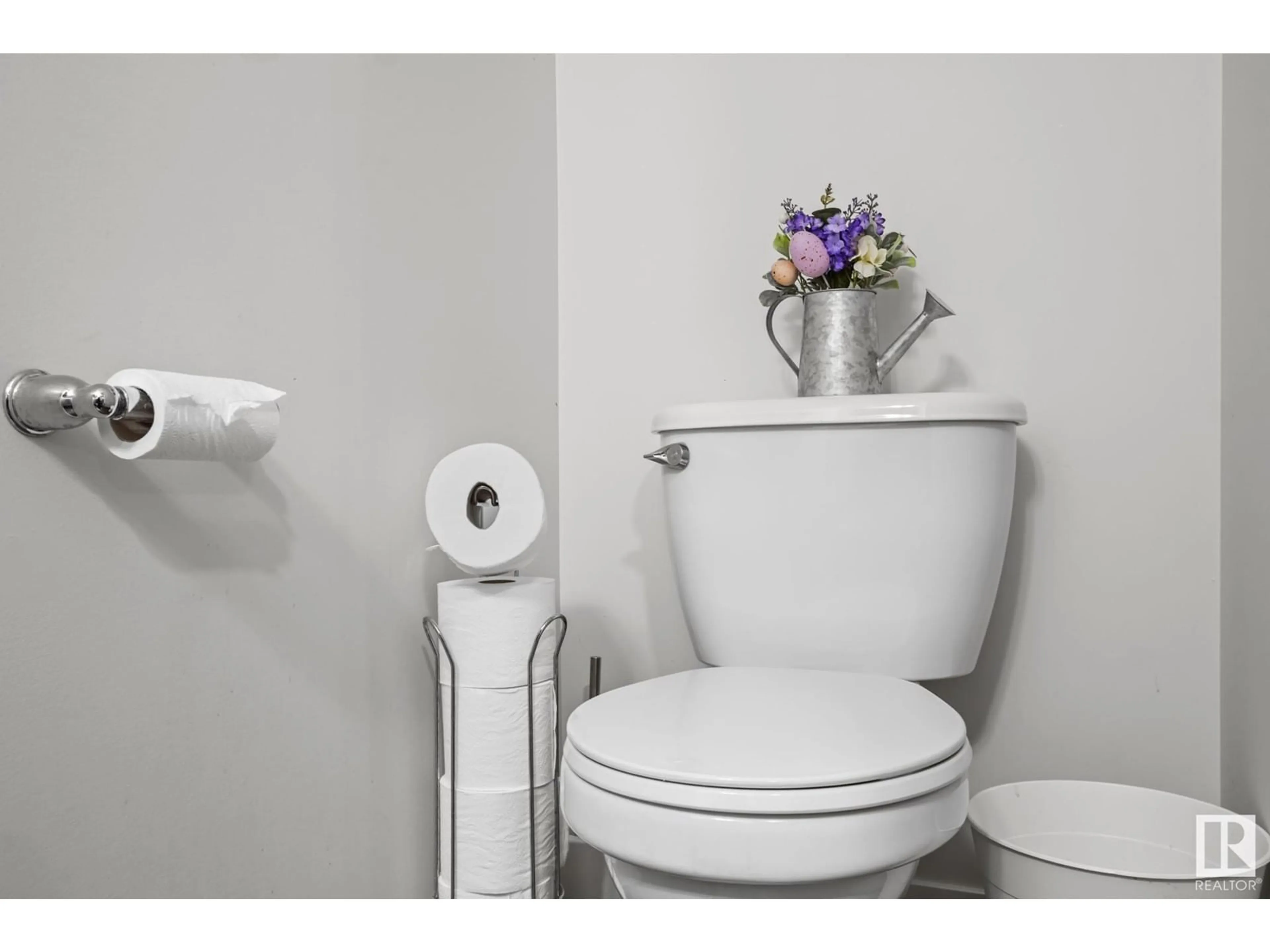 Standard bathroom, unknown for 1323 SOUTH CREEK LI, Stony Plain Alberta T7Z0K6